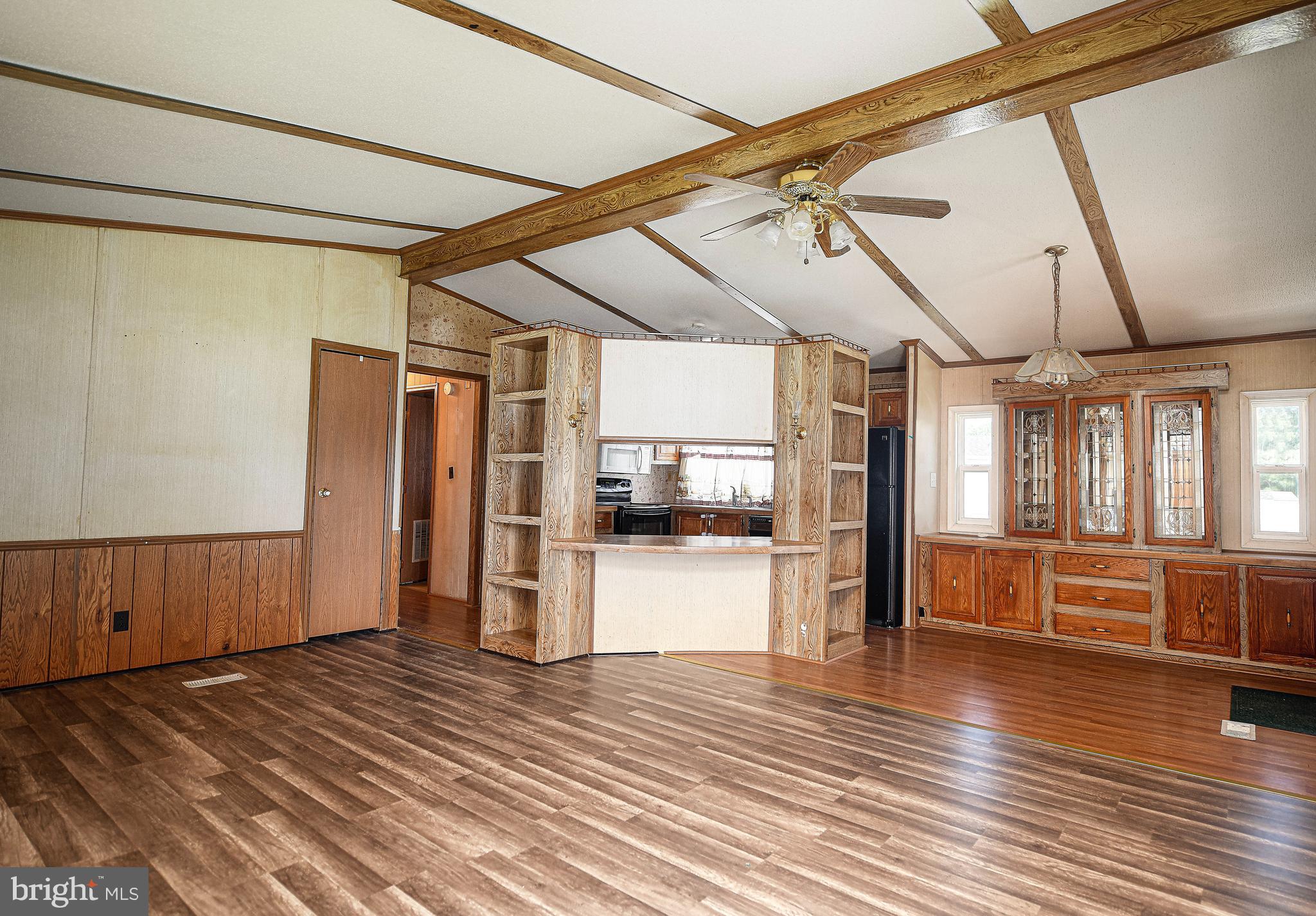 107 LARIAT ROAD