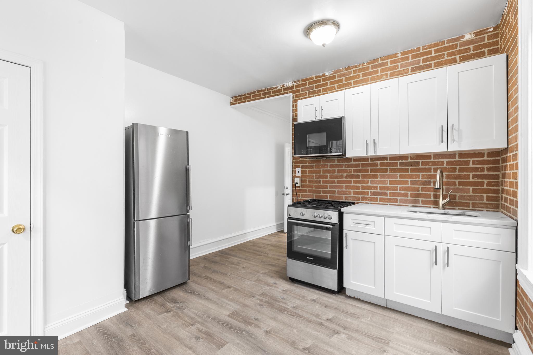 PHILADELPHIA (NORTH) - Residential Lease