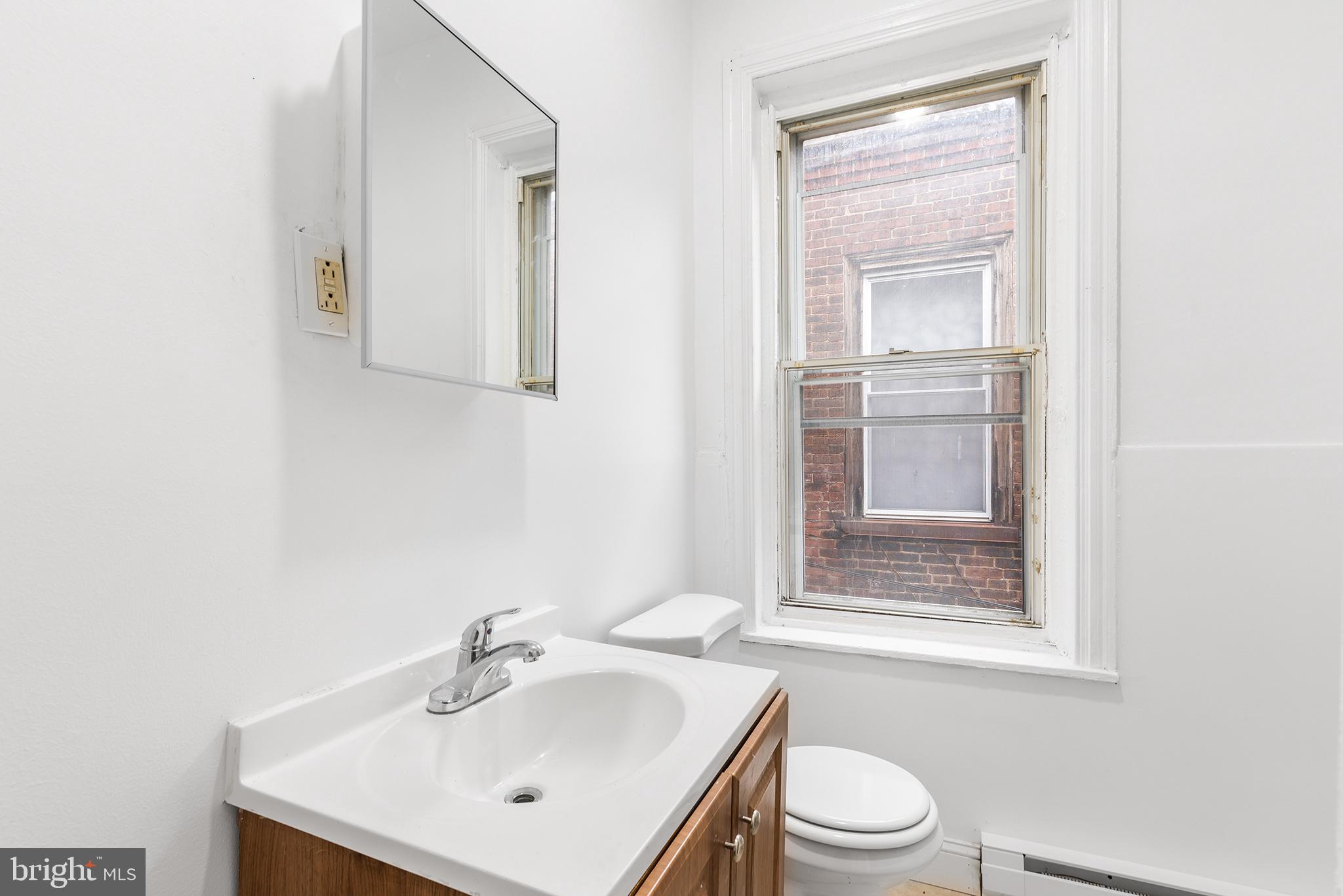 PHILADELPHIA (NORTH) - Residential Lease