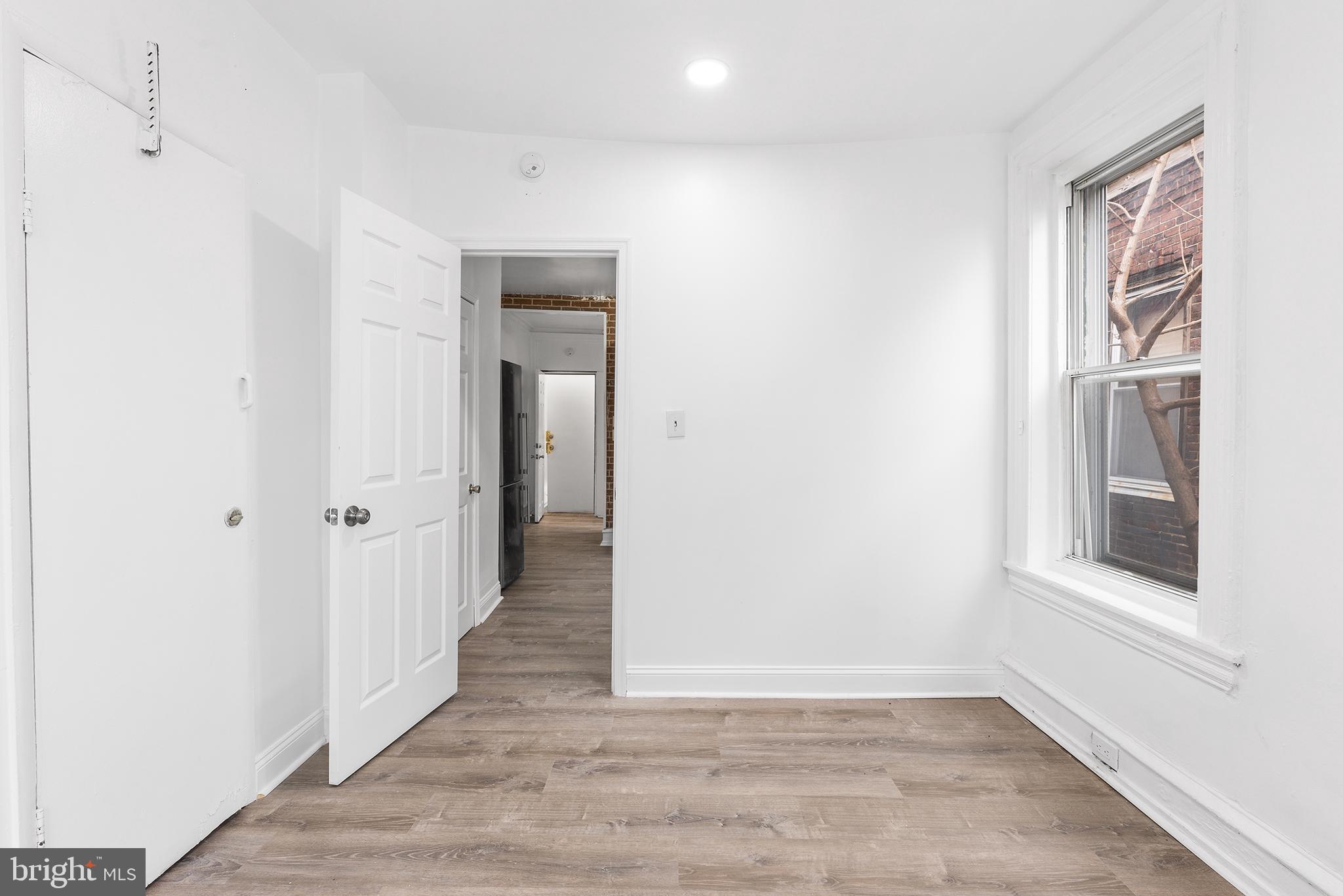 PHILADELPHIA (NORTH) - Residential Lease