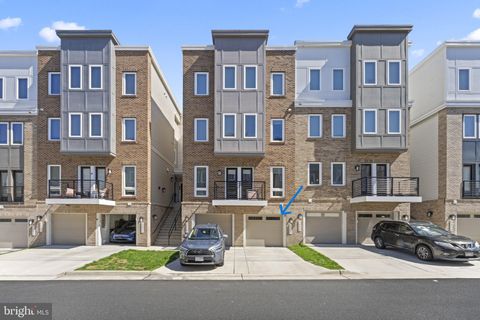 Photo of 1330 Rail Stop Drive, WOODBRIDGE, VA 22191 (MLS # VAPW2114796)