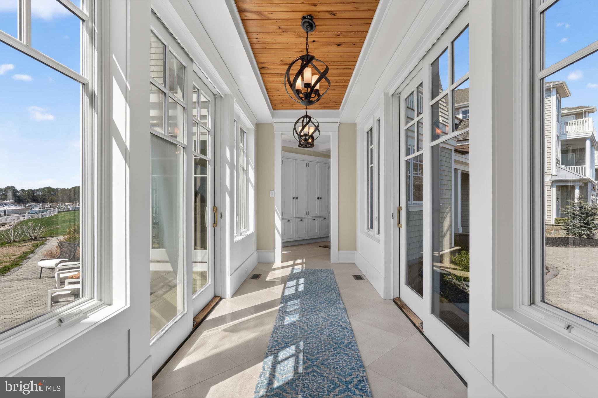 SEAPOINTE - Residential