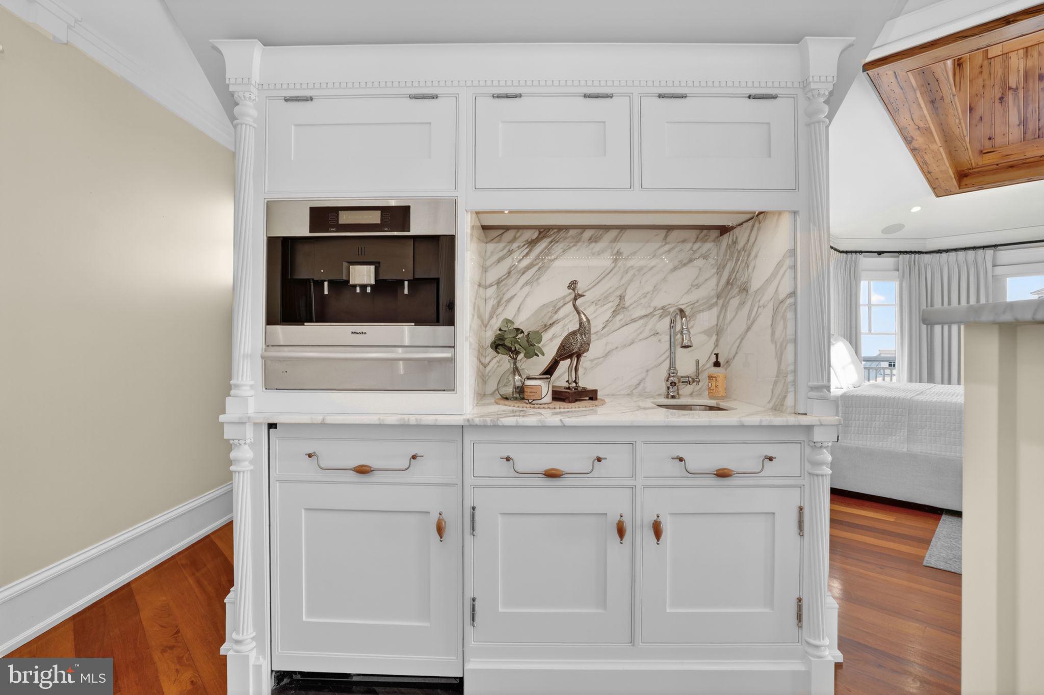 SEAPOINTE - Residential