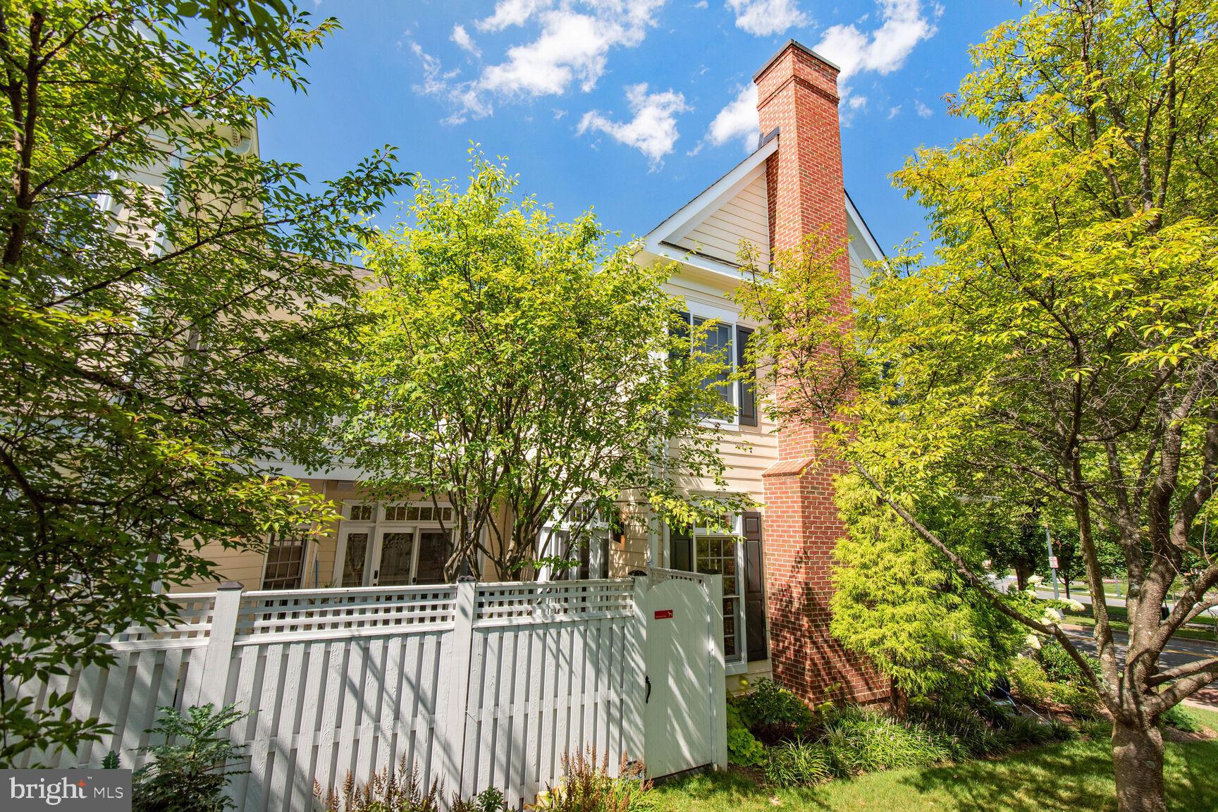 FALLSGROVE - Residential