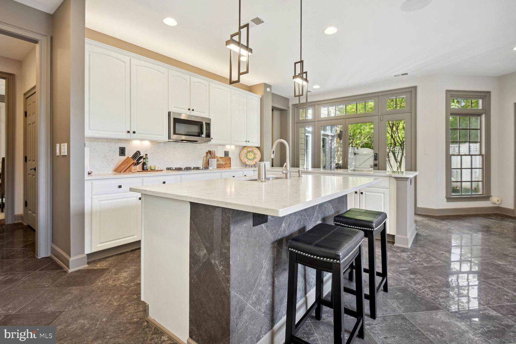 FALLSGROVE - Residential