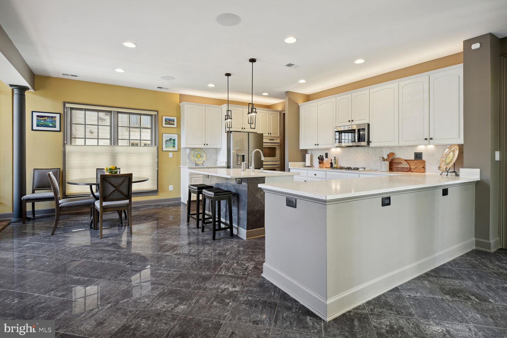 FALLSGROVE - Residential