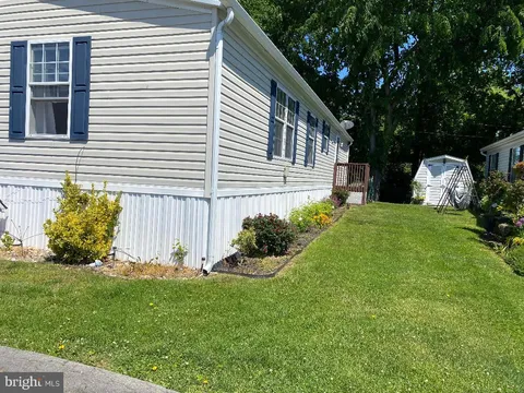 MLS: MDBC2162938