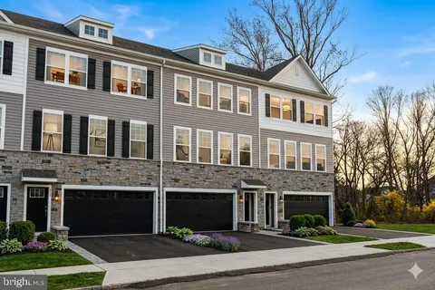 MLS: NJBL2108846