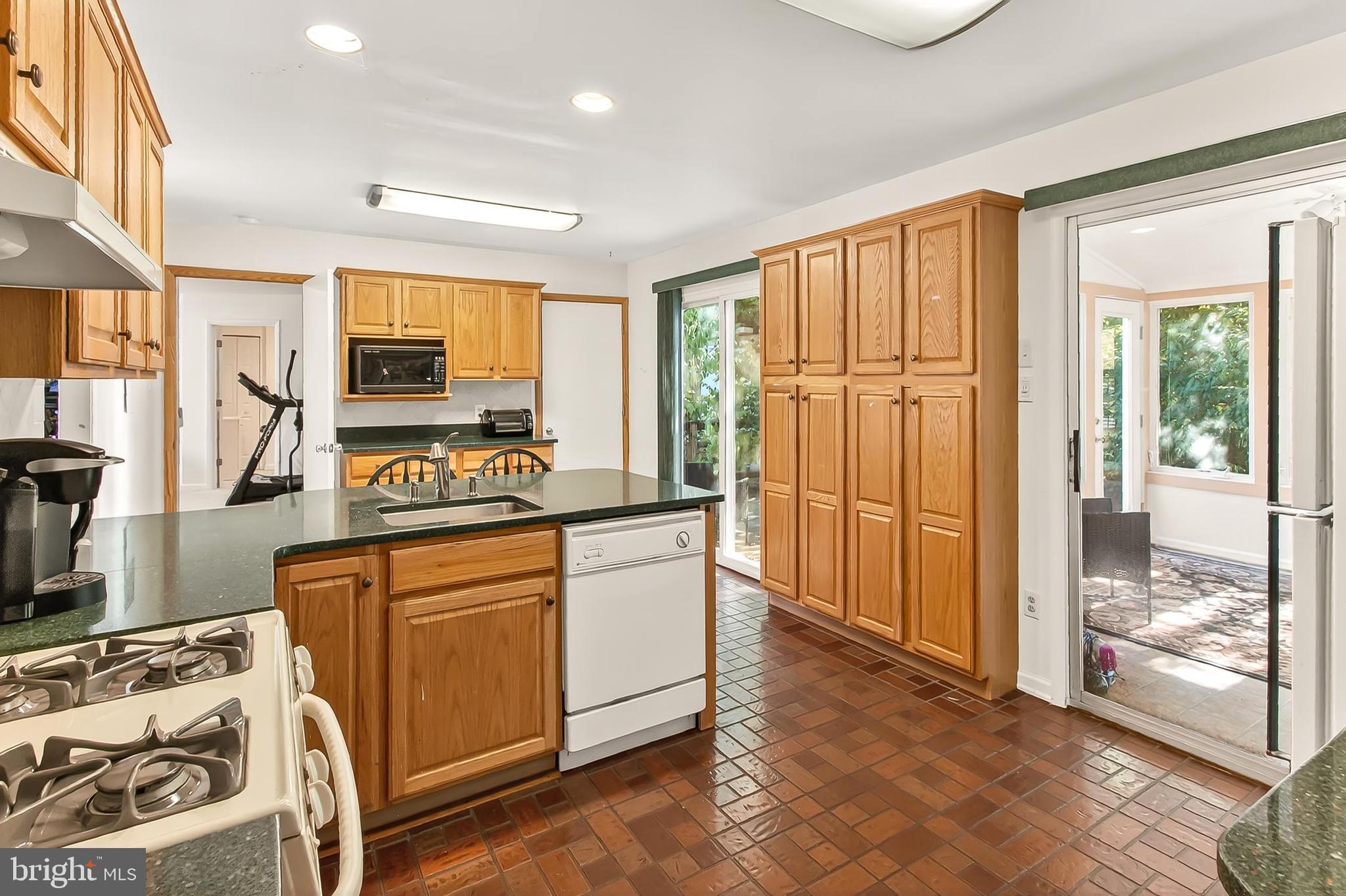 STRATTON WOODS - Residential