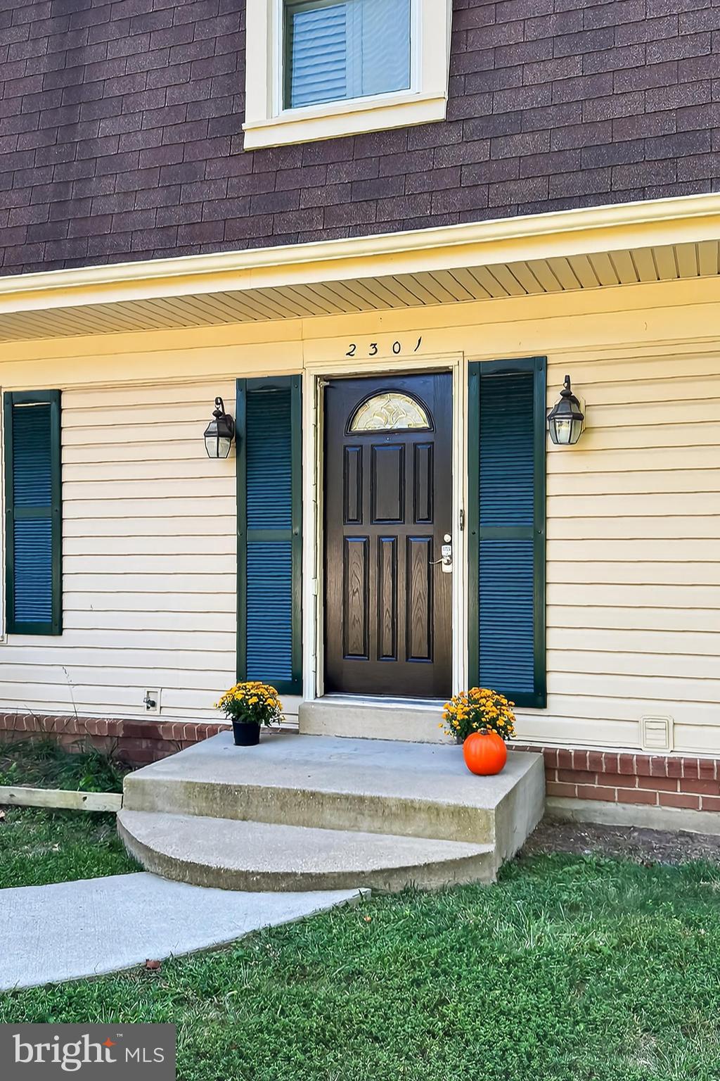 2301 ROSEDOWN DRIVE