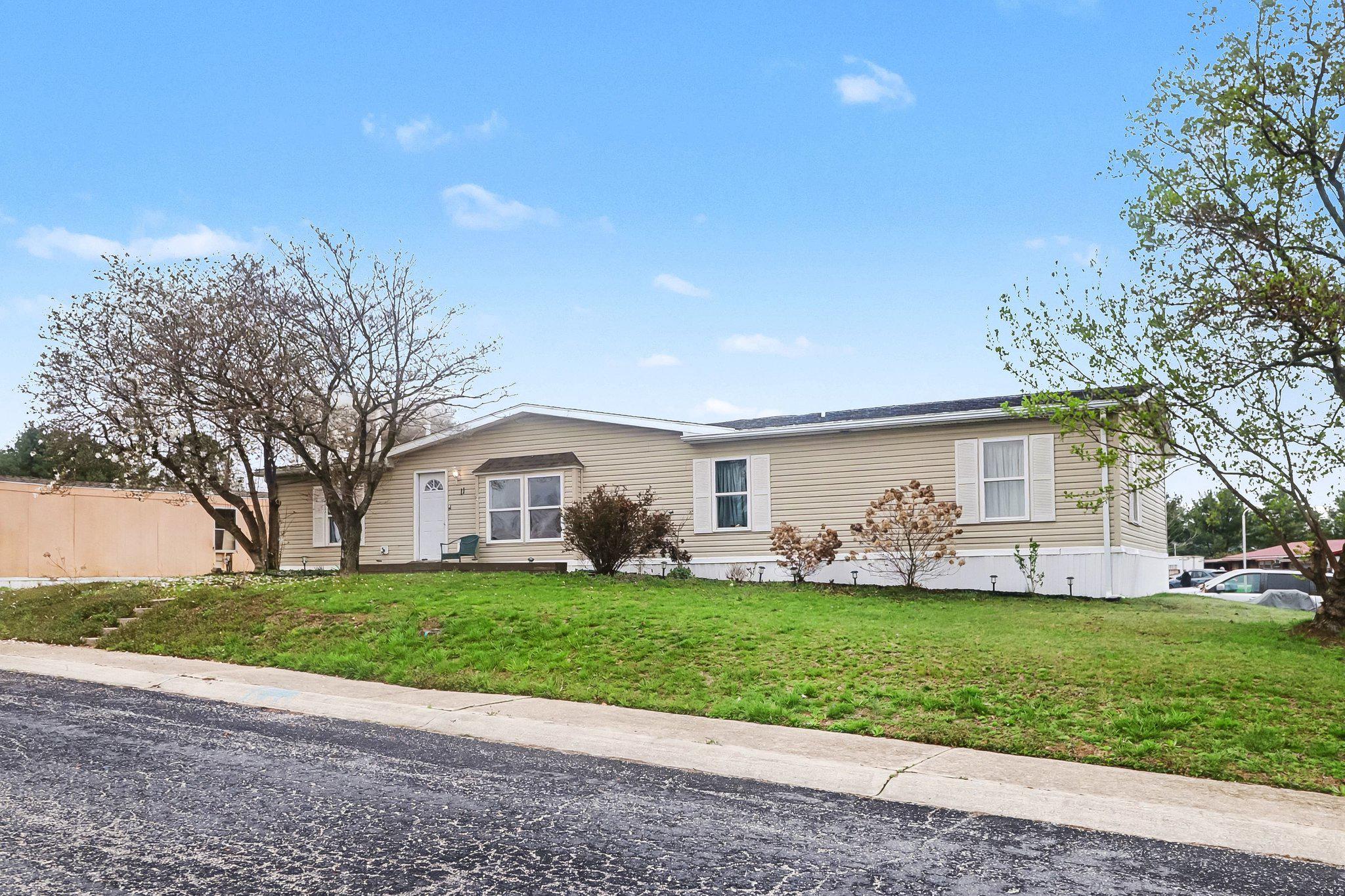 NORTHVIEW MANOR - Residential