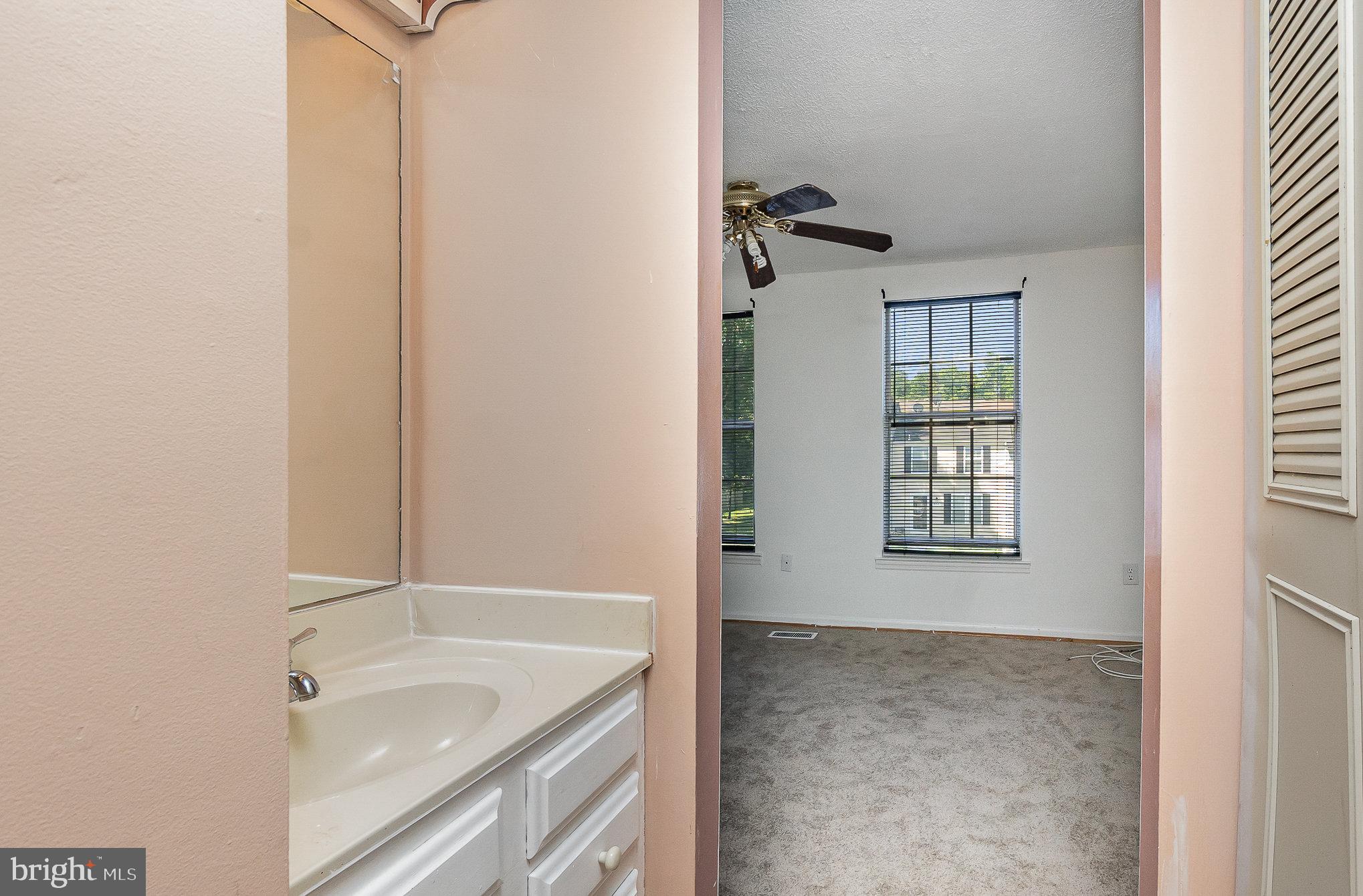 WOODBRIDGE CENTER - Residential