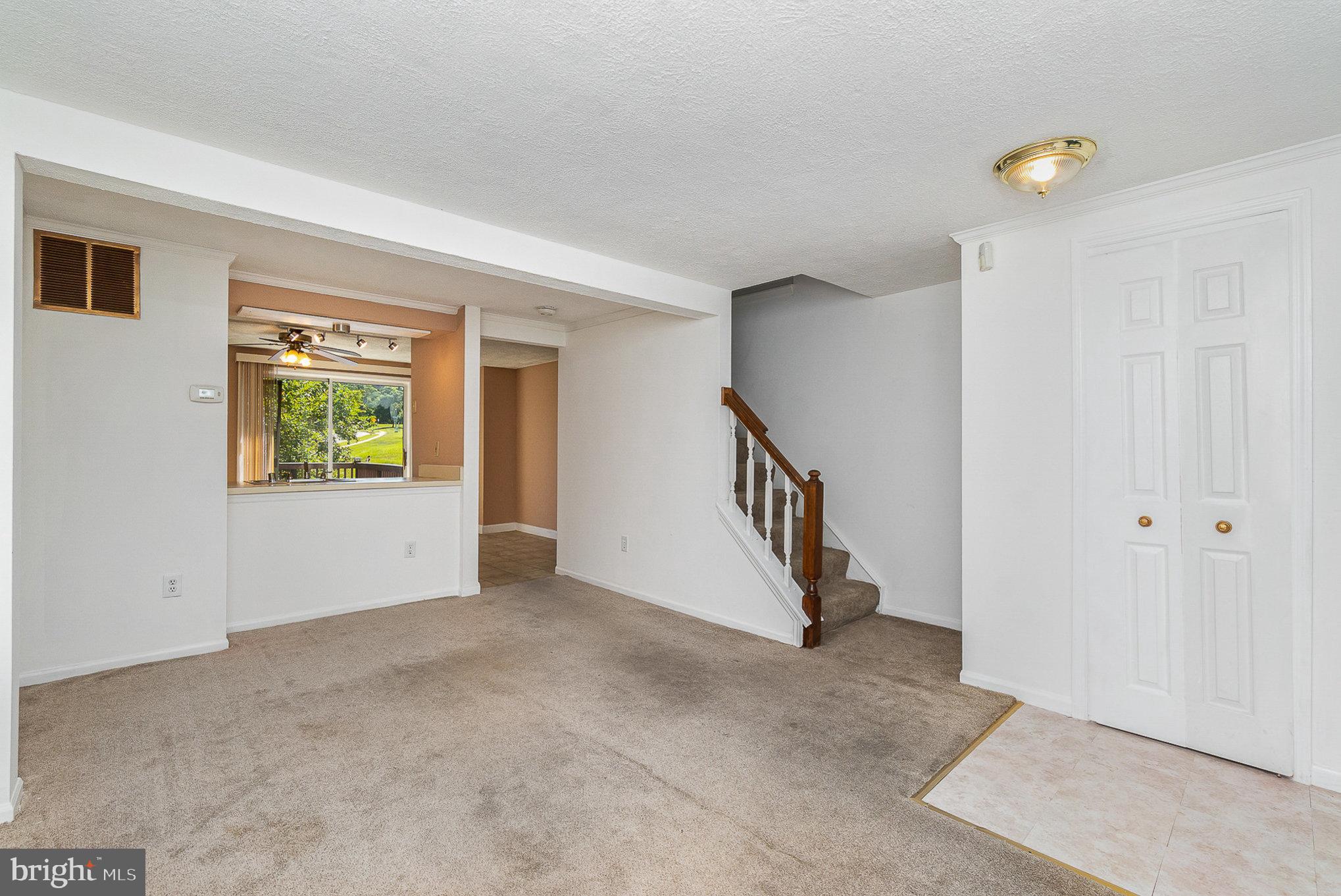 WOODBRIDGE CENTER - Residential