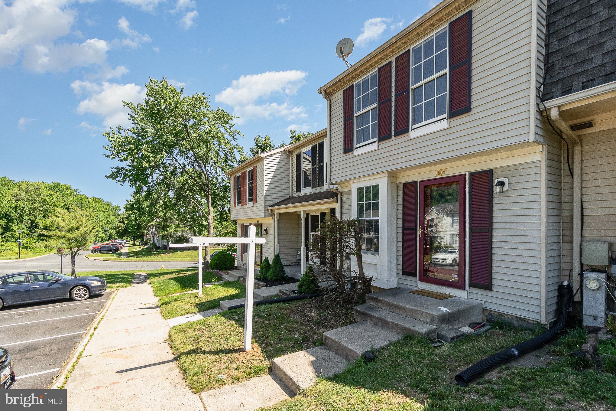 WOODBRIDGE CENTER - Residential