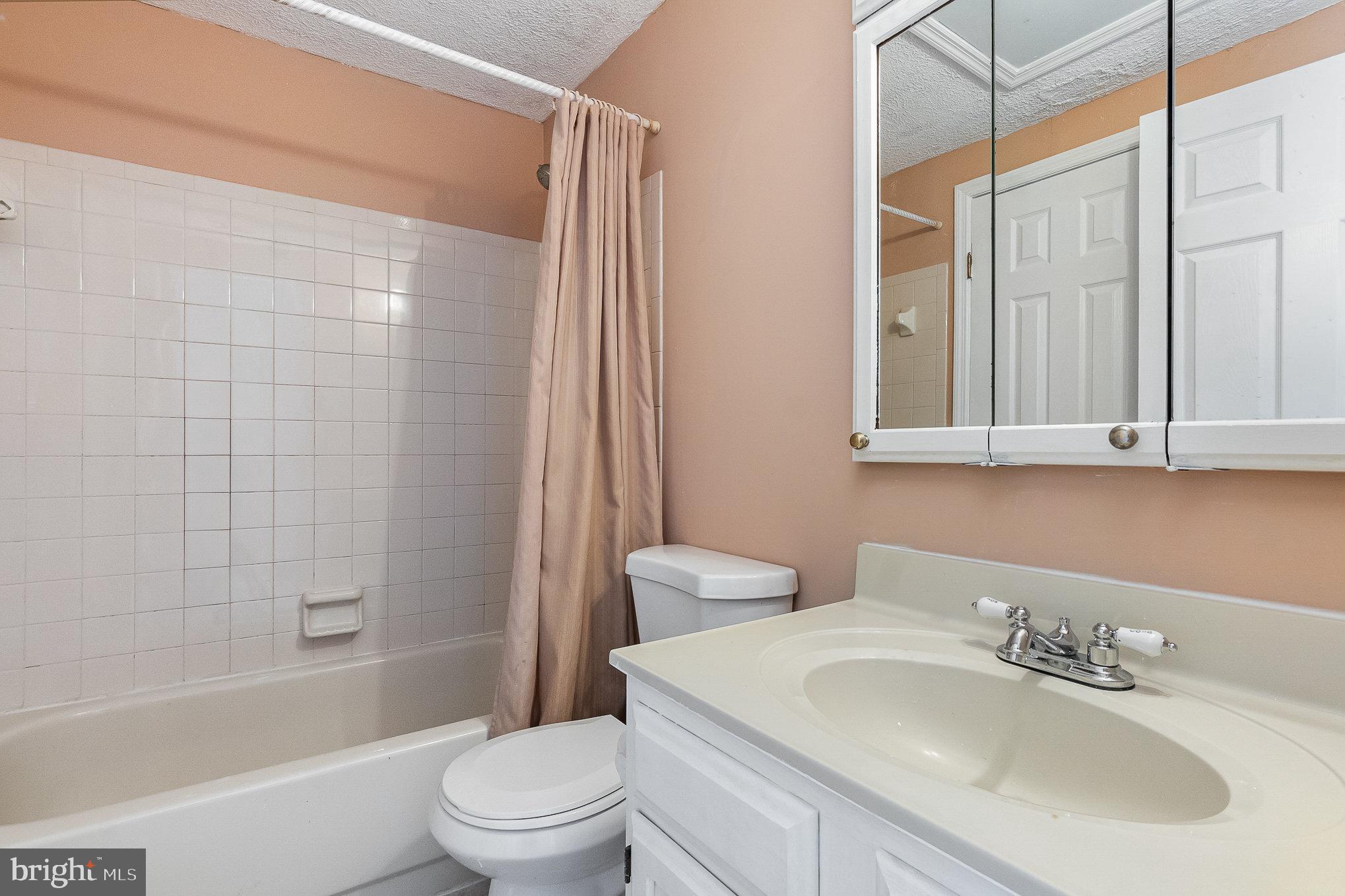 WOODBRIDGE CENTER - Residential