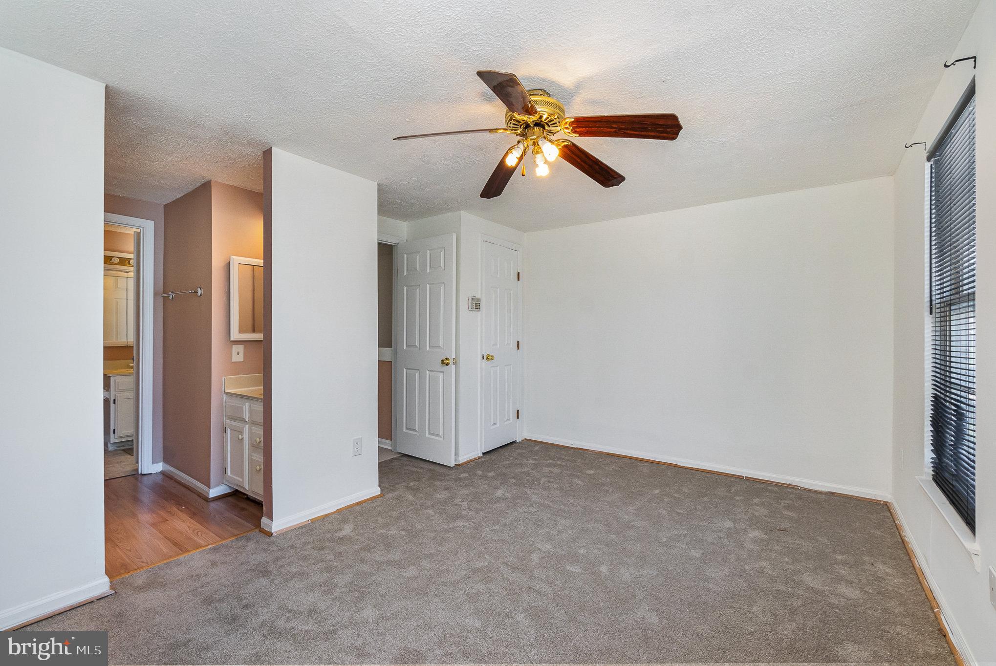 WOODBRIDGE CENTER - Residential