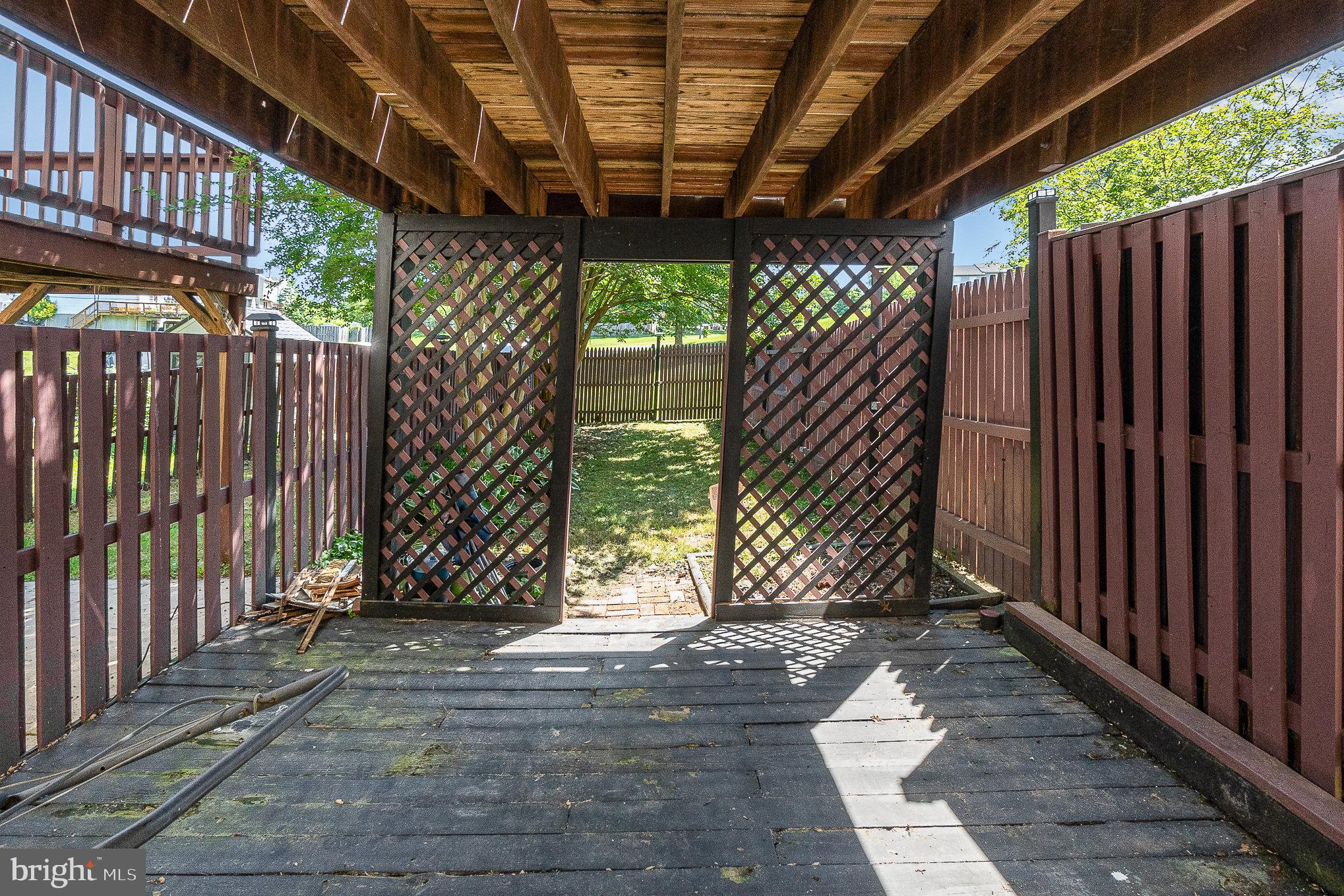 WOODBRIDGE CENTER - Residential