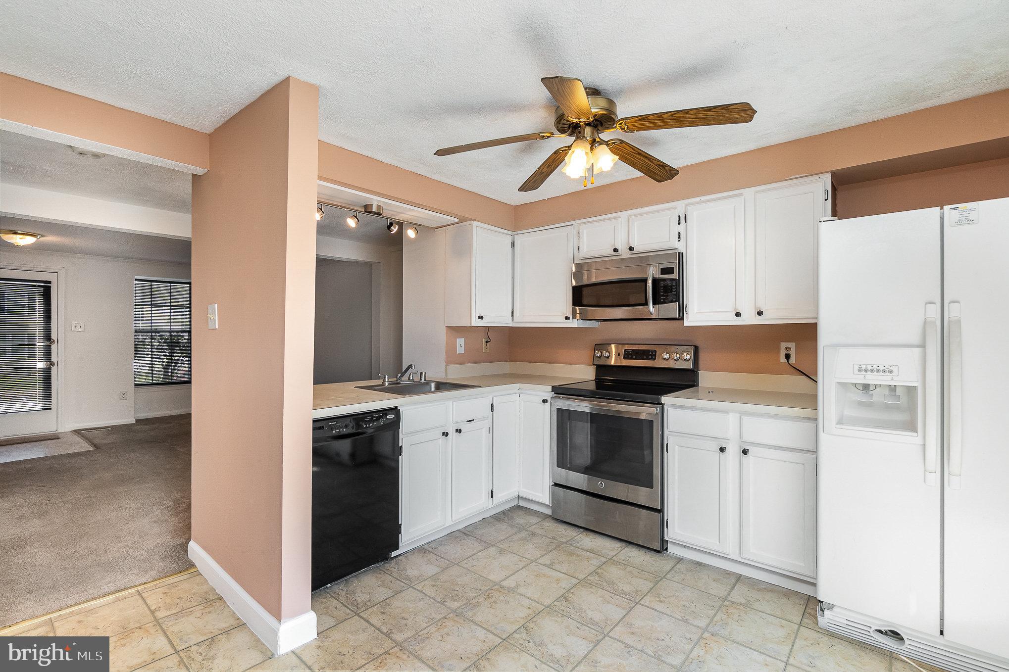 WOODBRIDGE CENTER - Residential