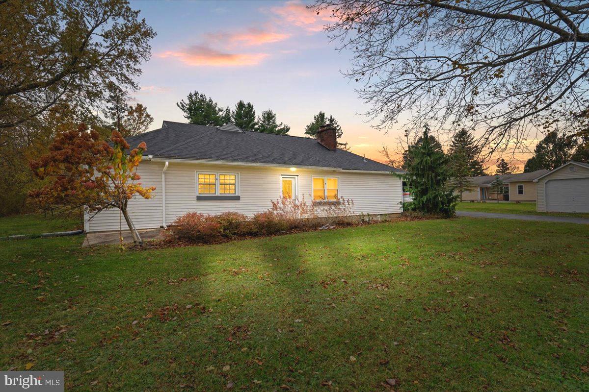 1215 COUNTRY CLUB ROAD