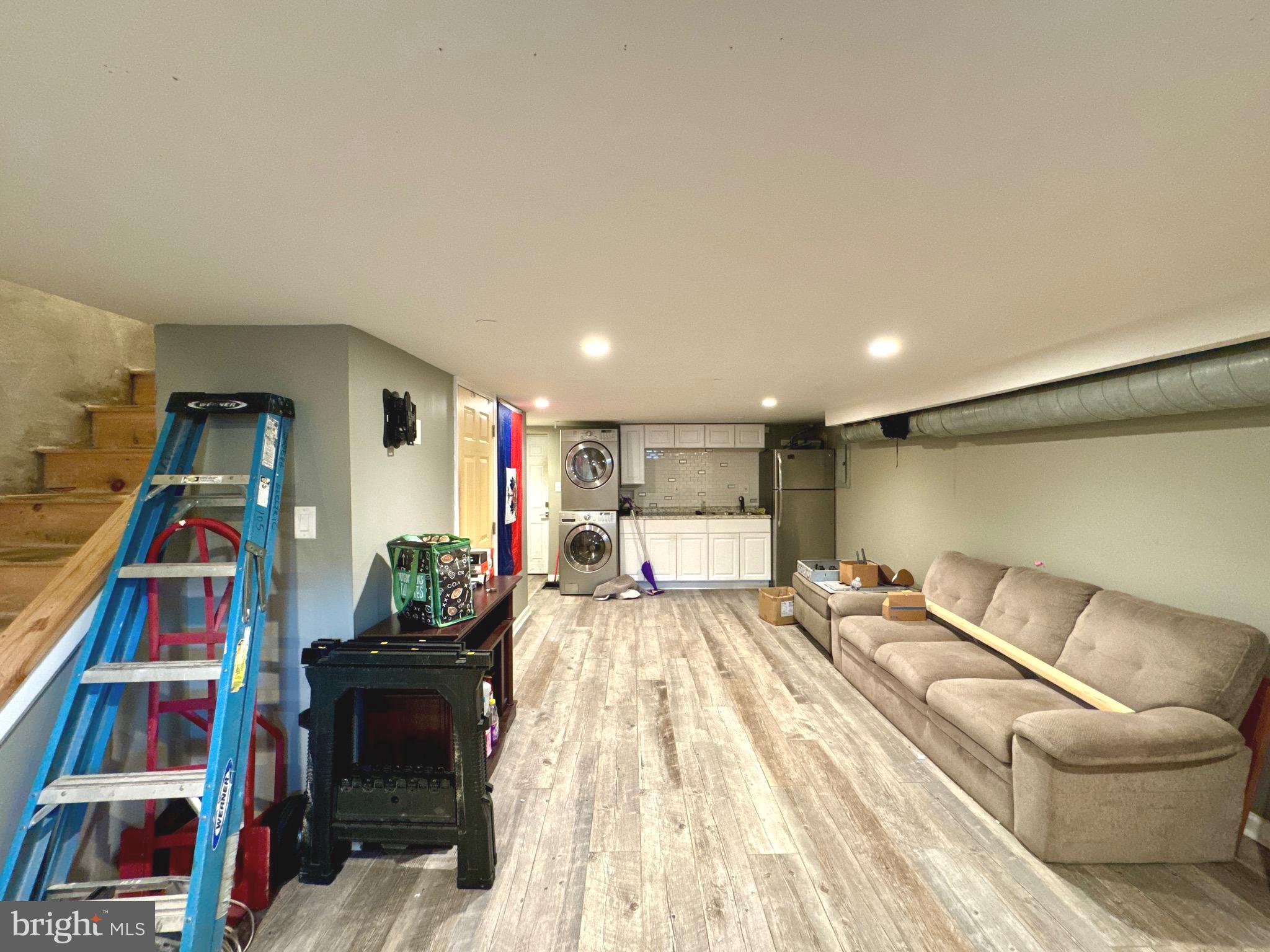 HOLMESBURG - Residential