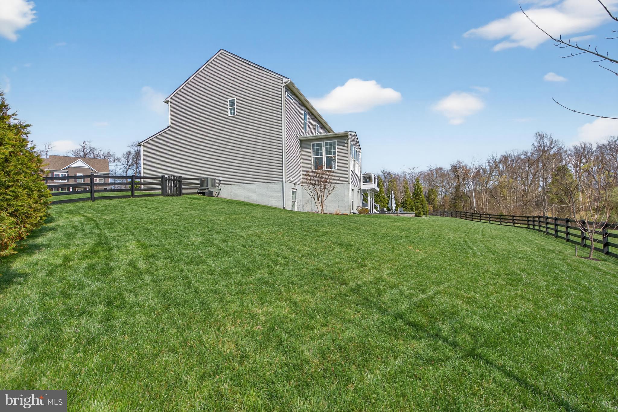 MCINTOSH - Residential