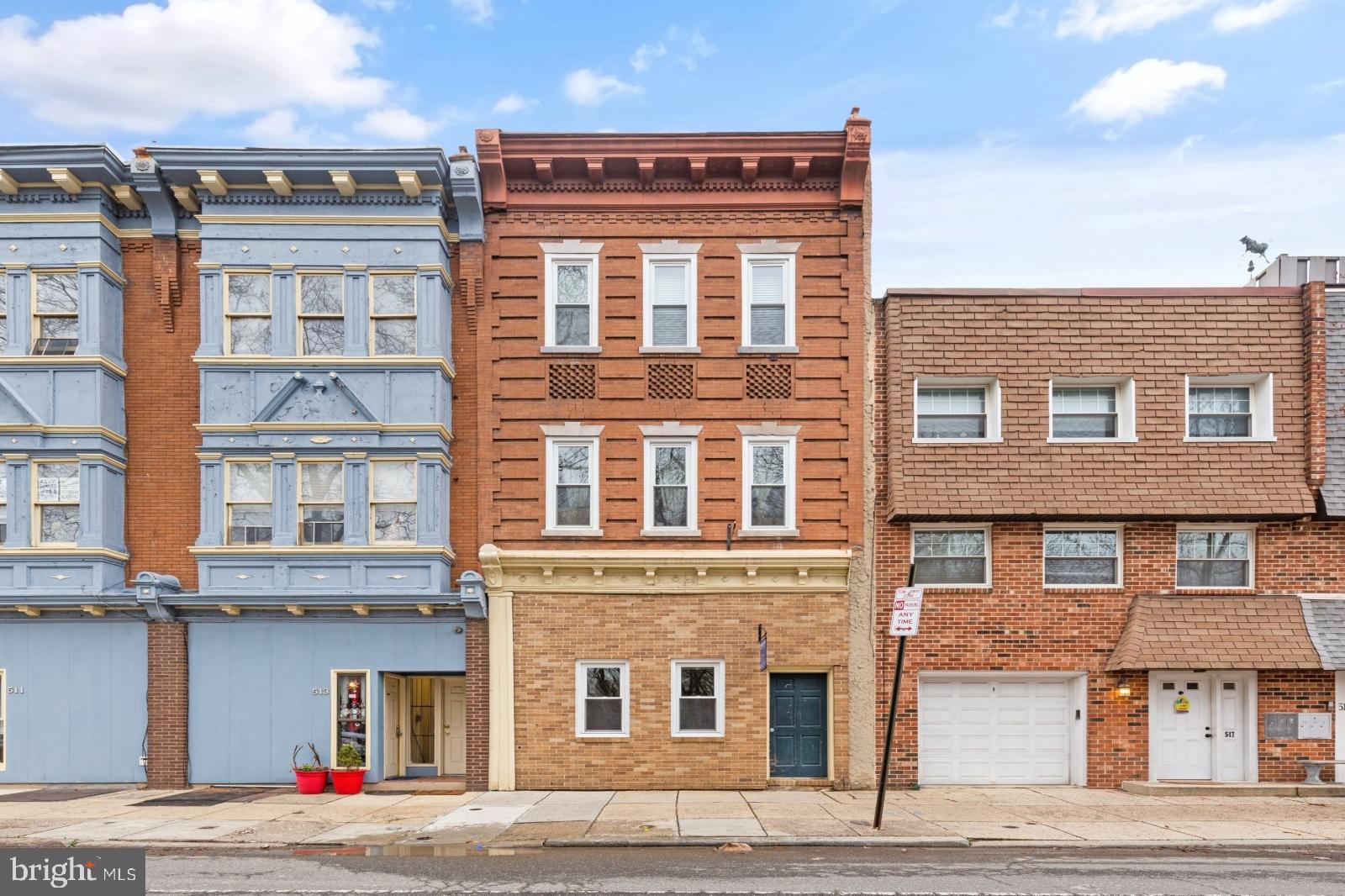 QUEEN VILLAGE - Residential Lease