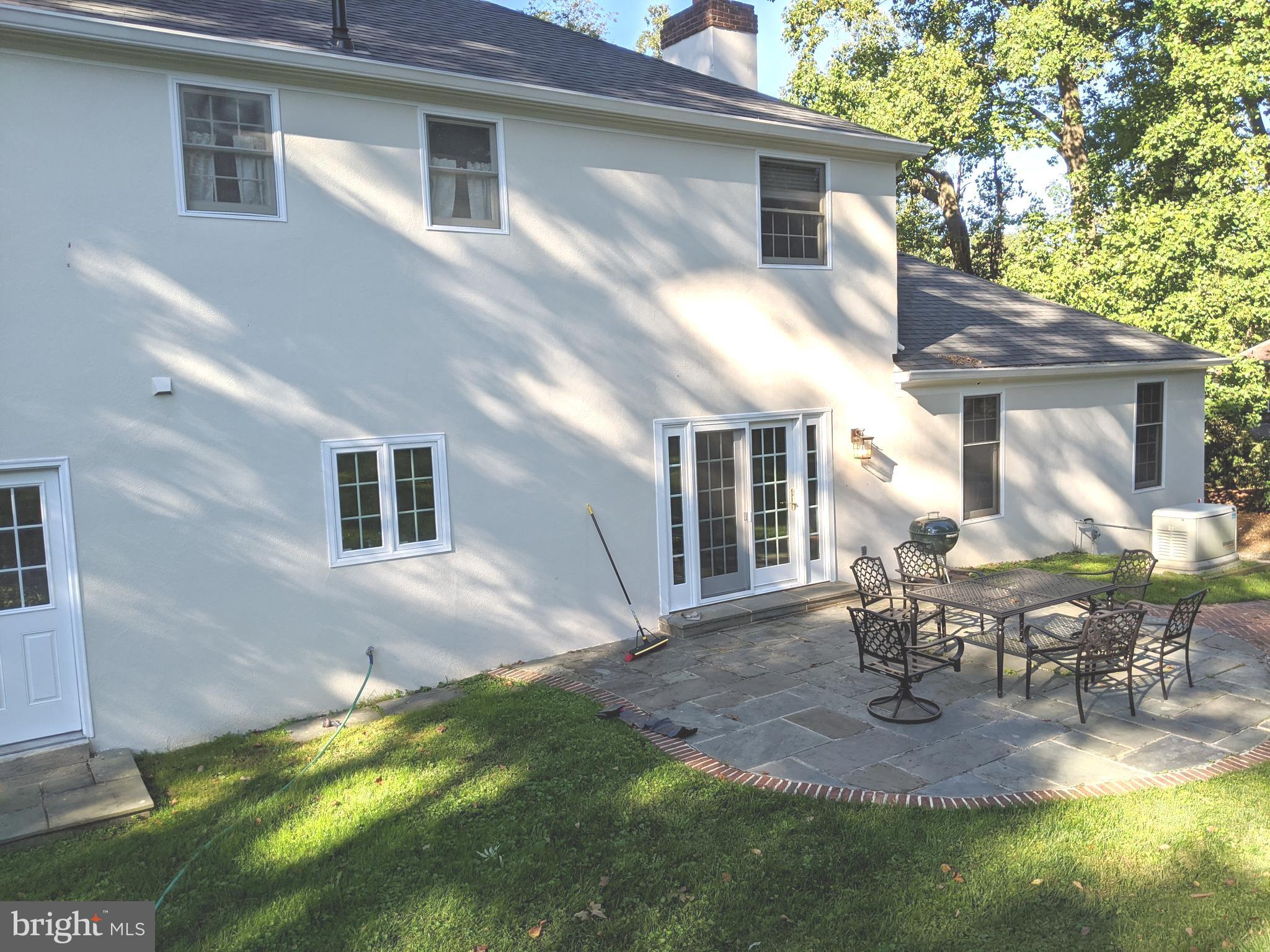 NEWTOWN SQ - Residential Lease