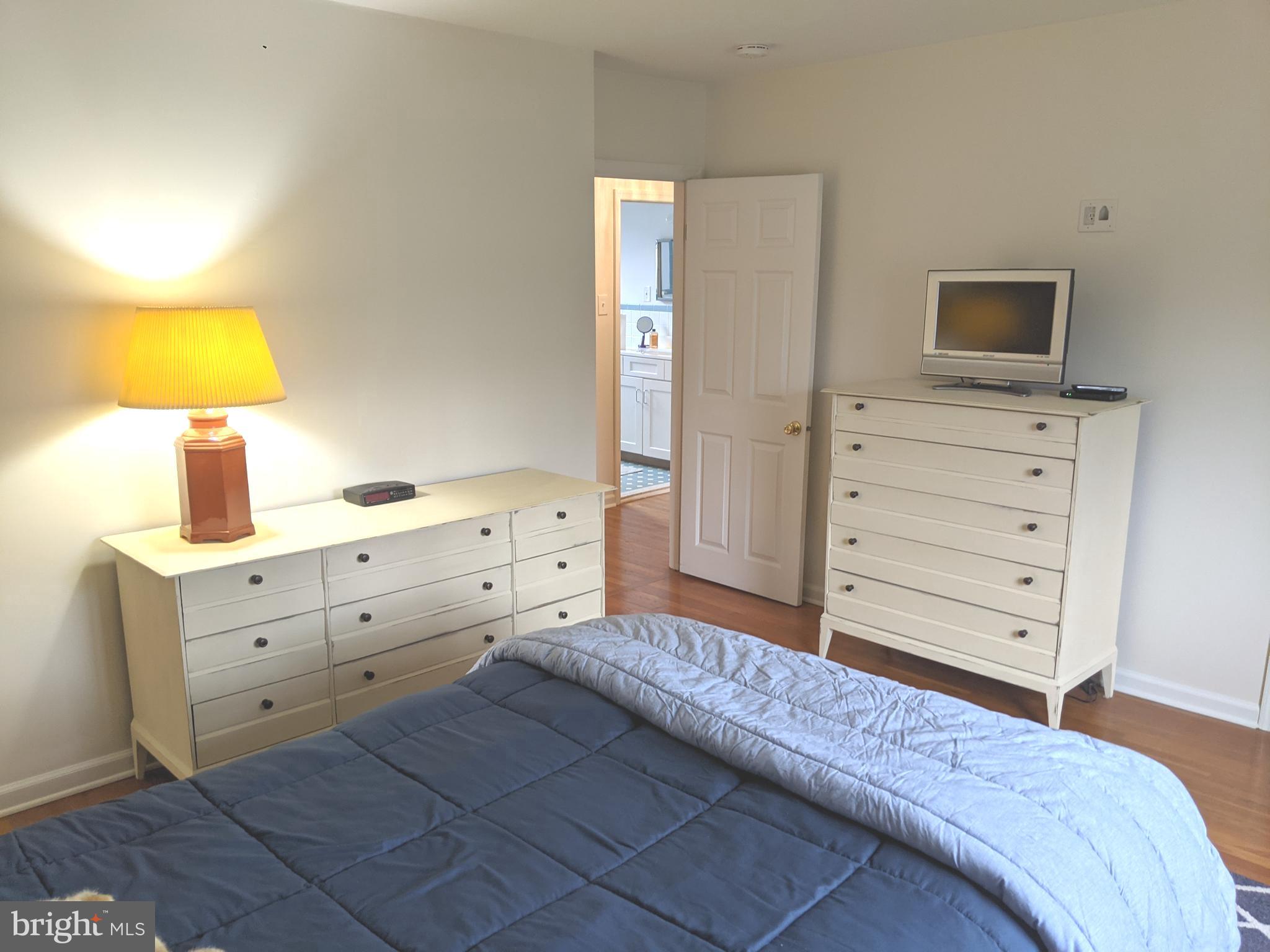 NEWTOWN SQ - Residential Lease