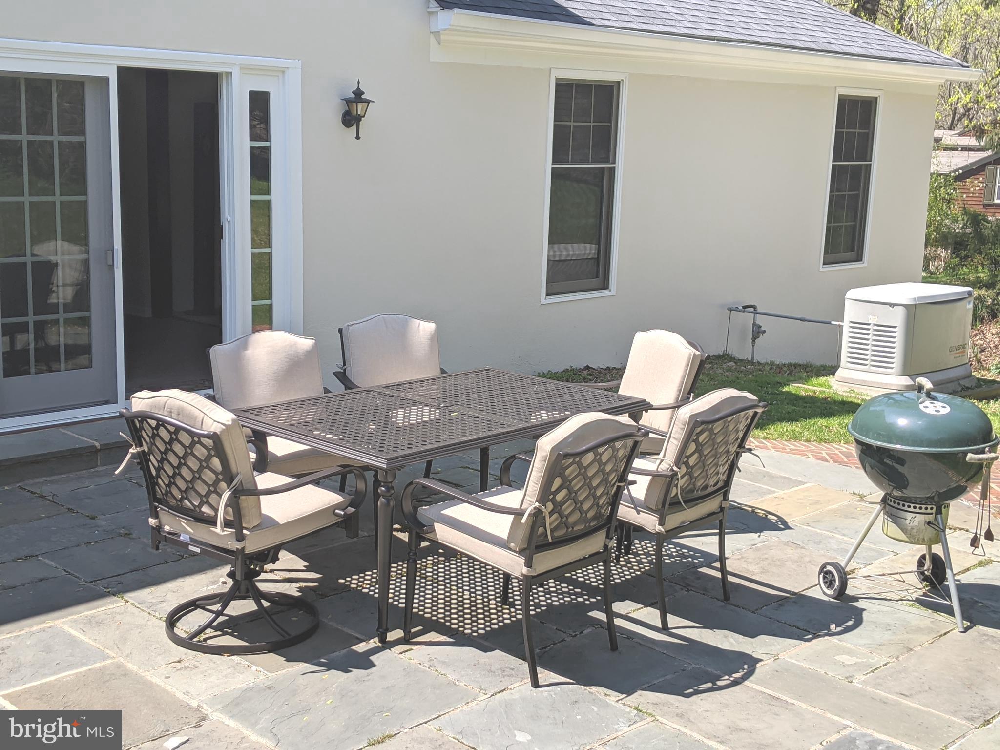 NEWTOWN SQ - Residential Lease