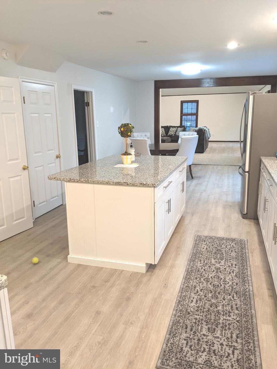 NEWTOWN SQ - Residential Lease