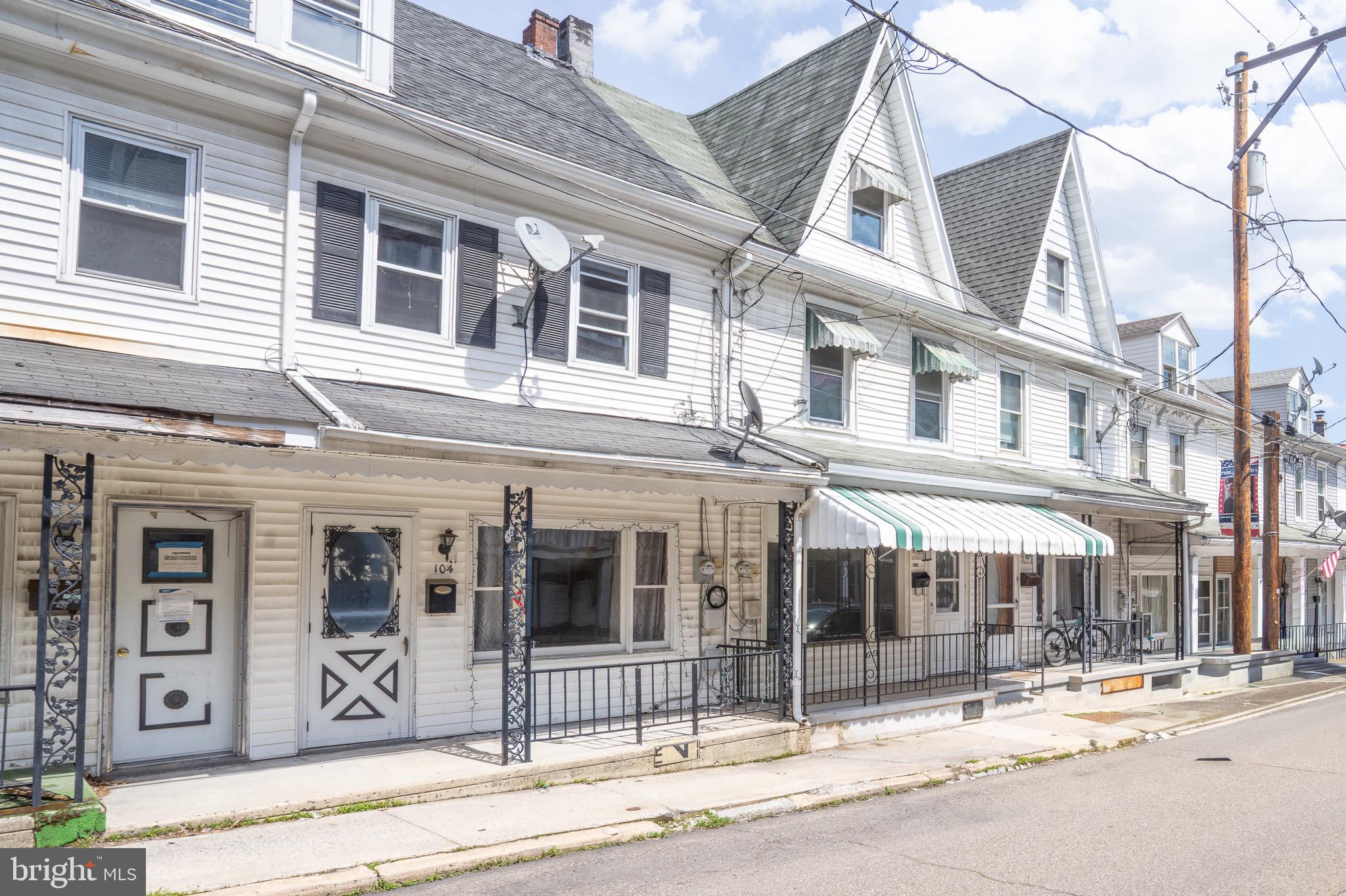 NEW PHILADELPHIA - Residential