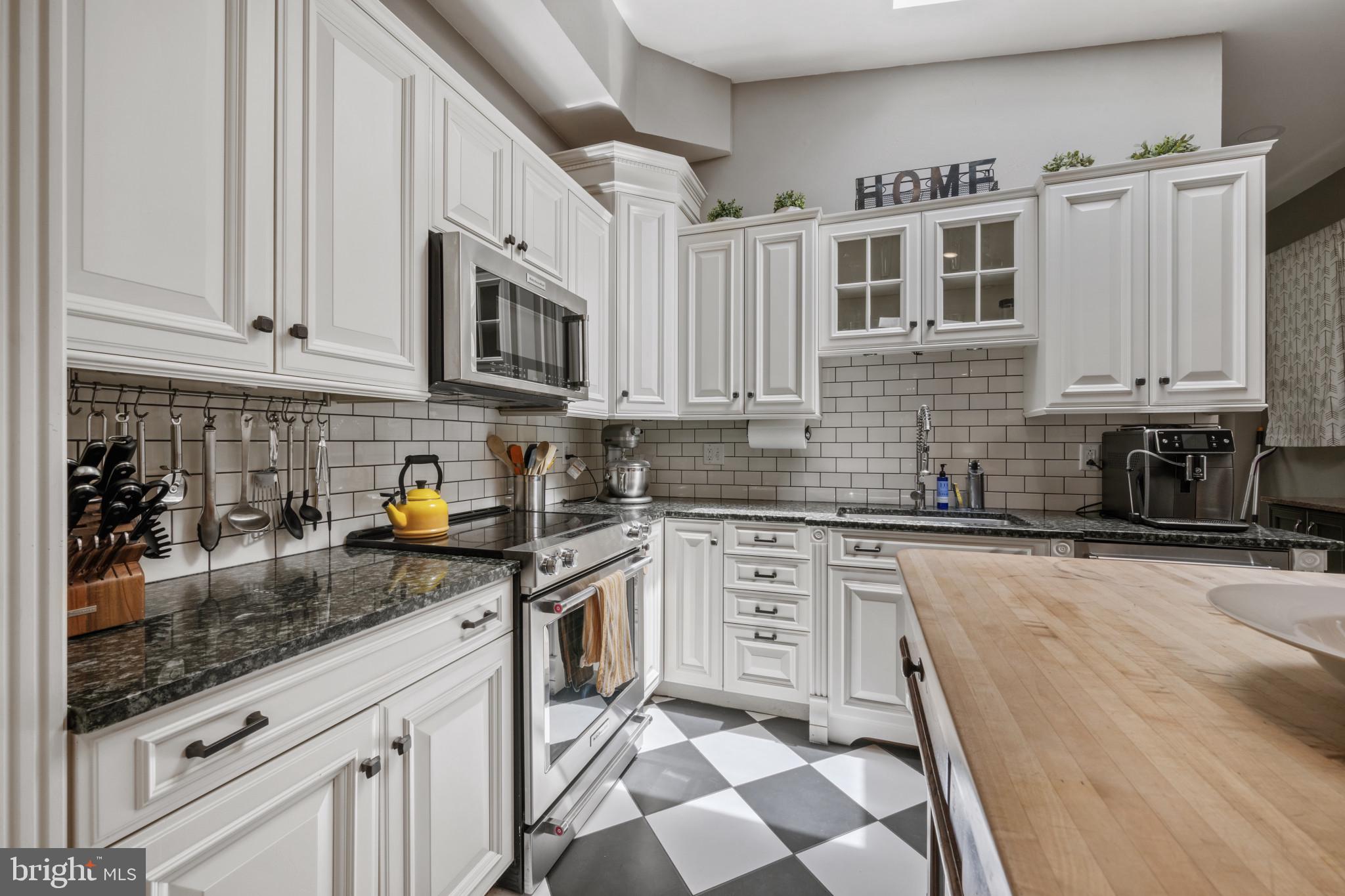 FELLS POINT HISTORIC DISTRICT - Residential Lease