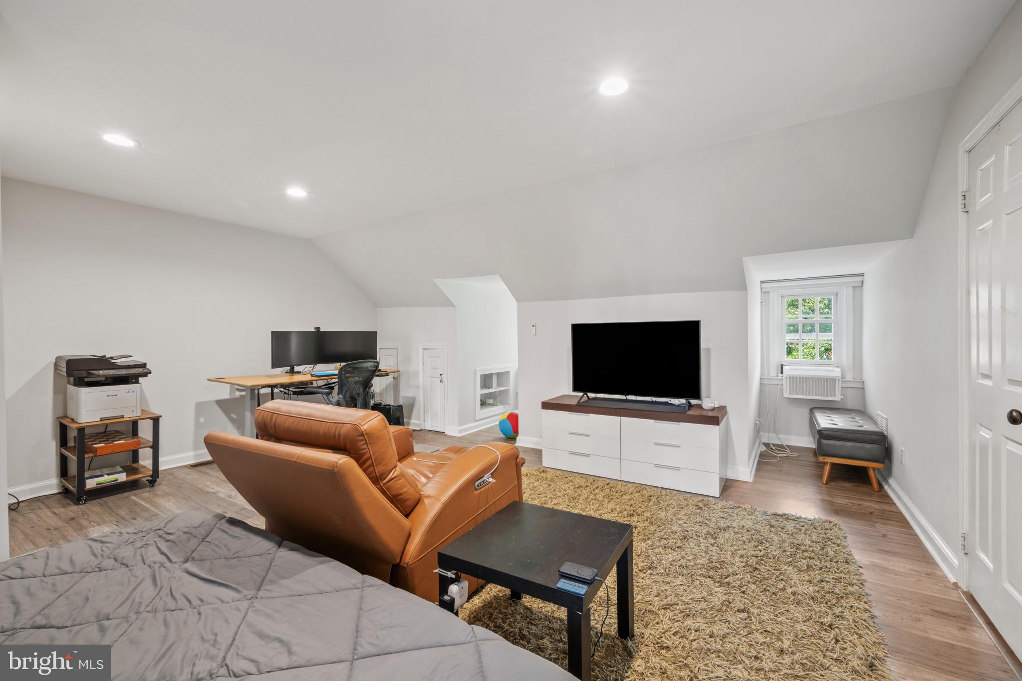 FELLS POINT HISTORIC DISTRICT - Residential Lease