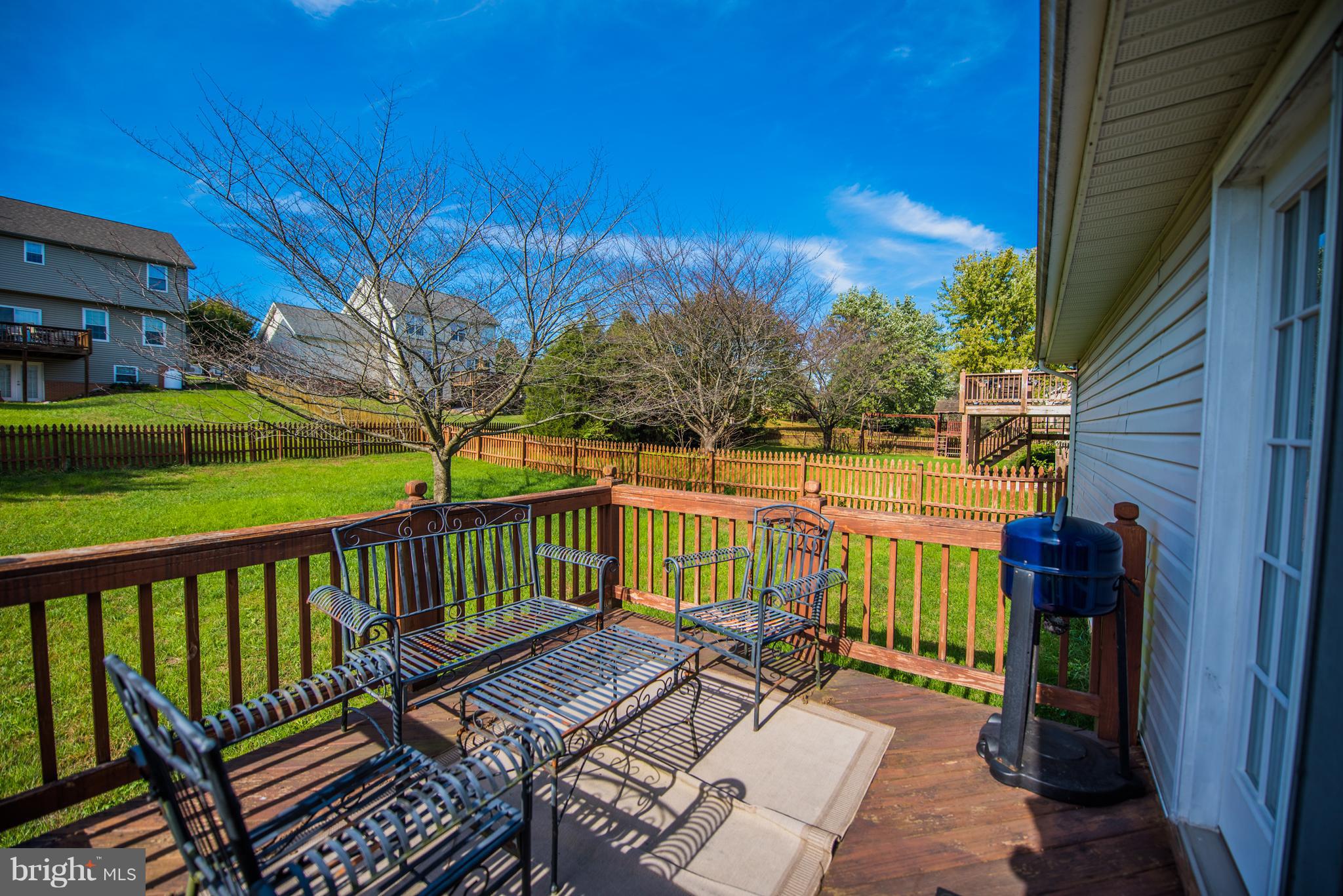 LAUREL RIDGE - Residential