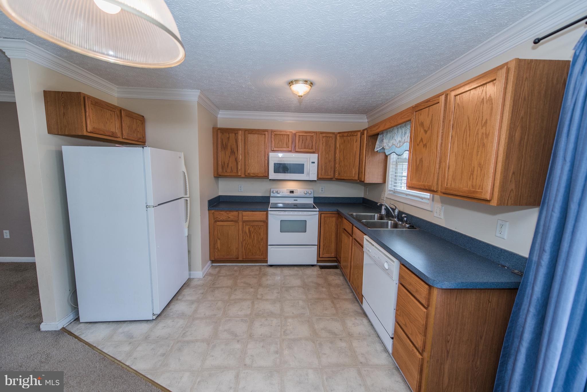 LAUREL RIDGE - Residential