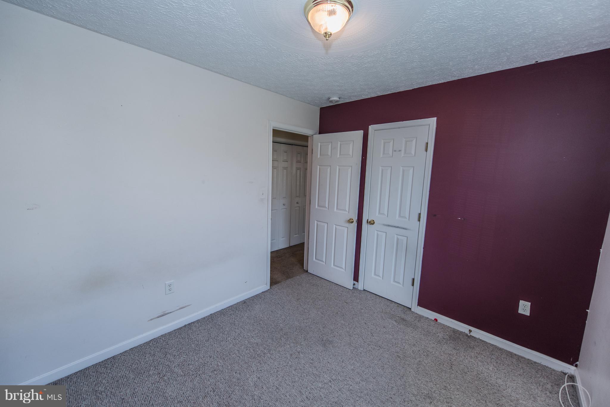 LAUREL RIDGE - Residential