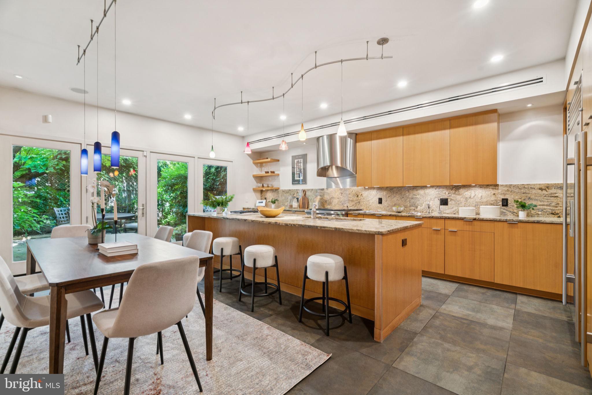 WASHINGTON SQ WEST - Residential