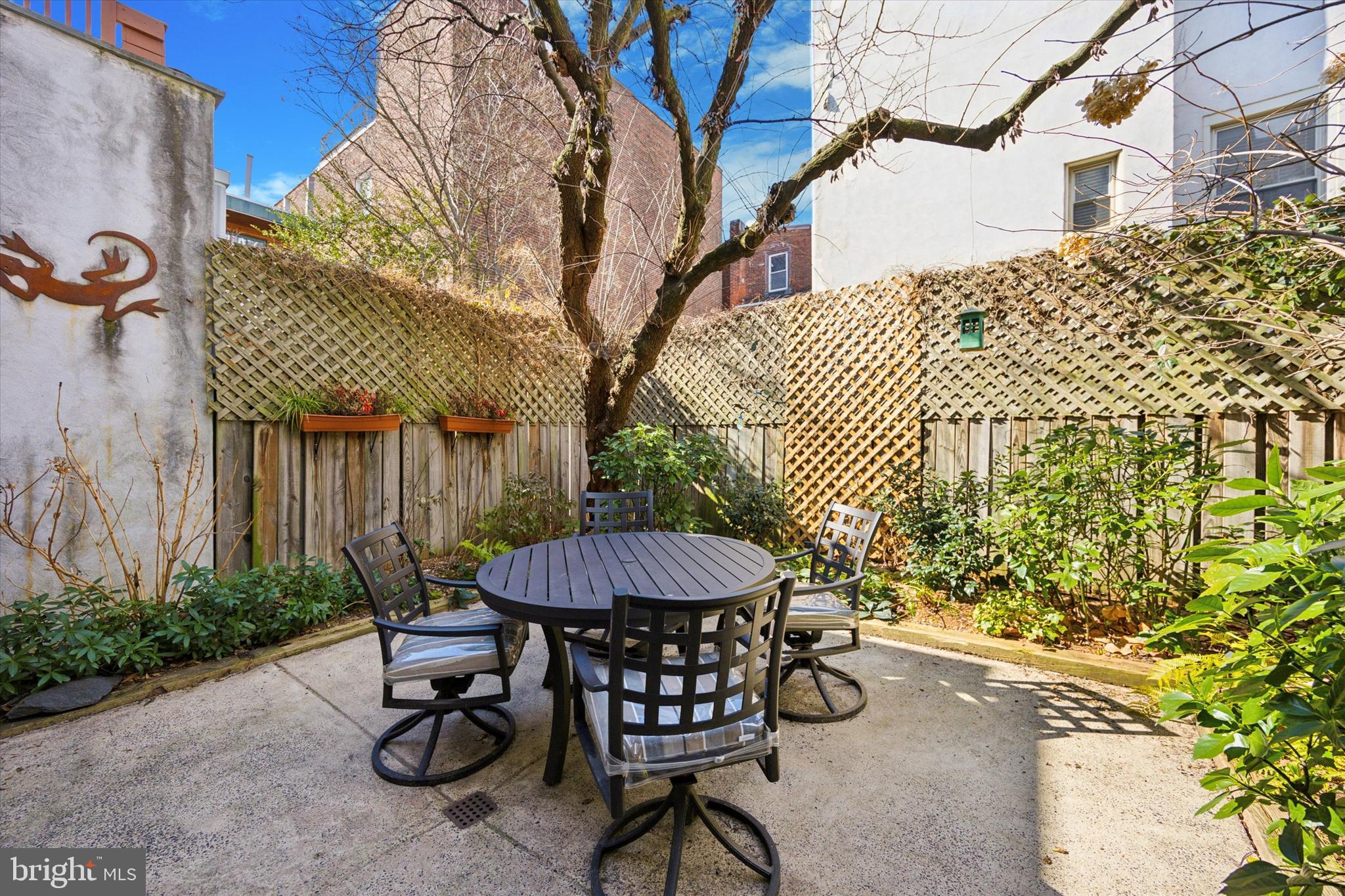 WASHINGTON SQ WEST - Residential
