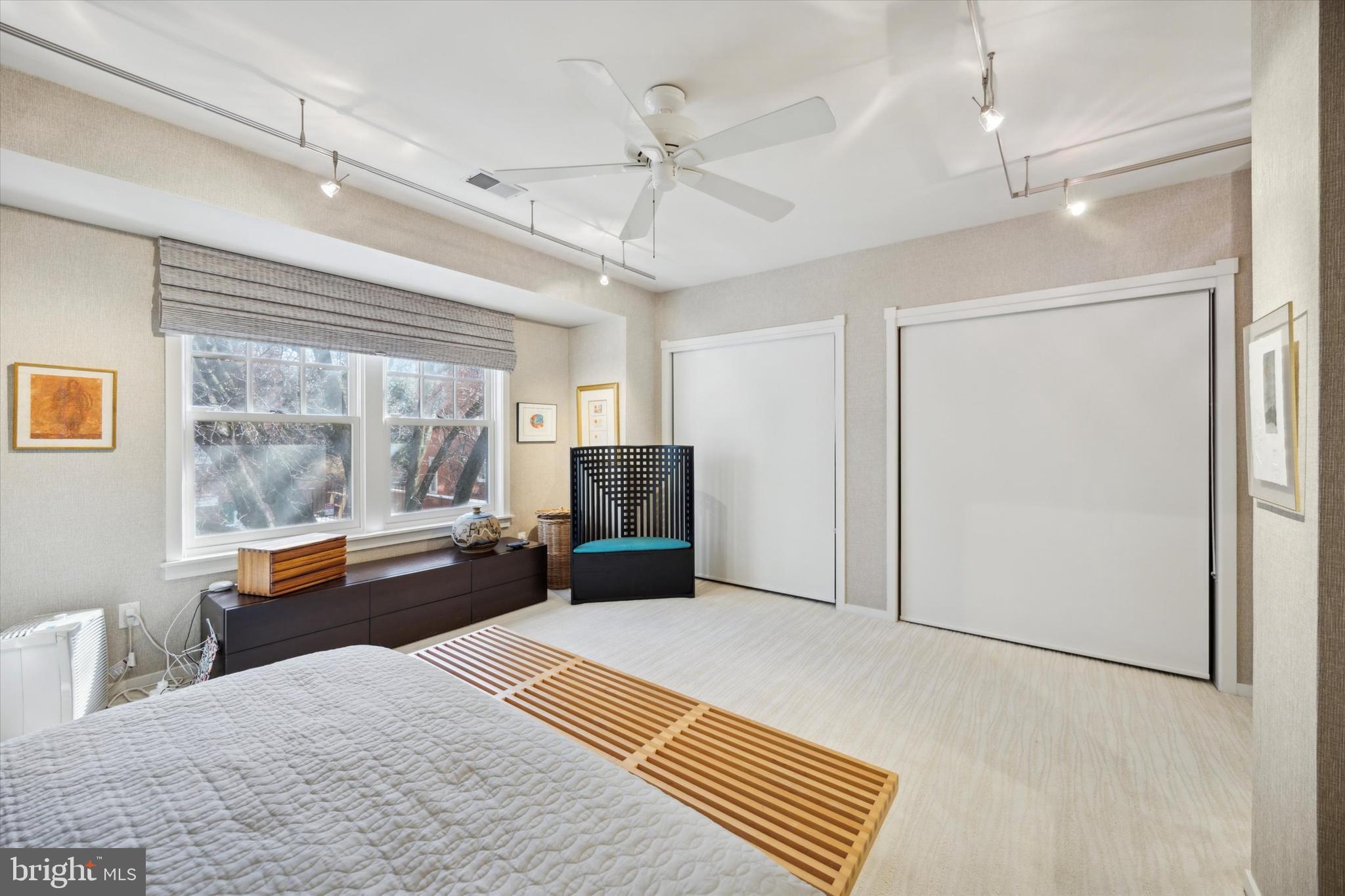 WASHINGTON SQ WEST - Residential