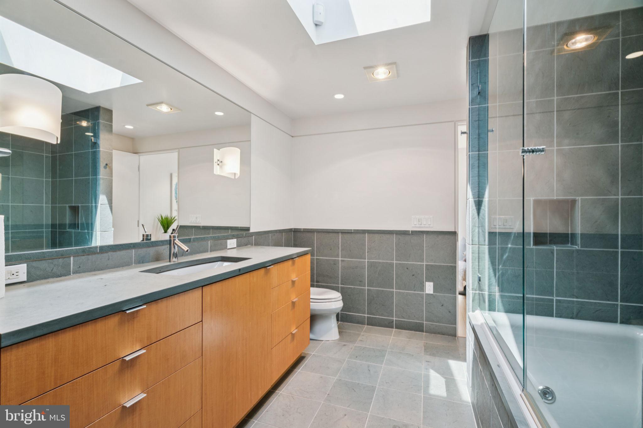 WASHINGTON SQ WEST - Residential