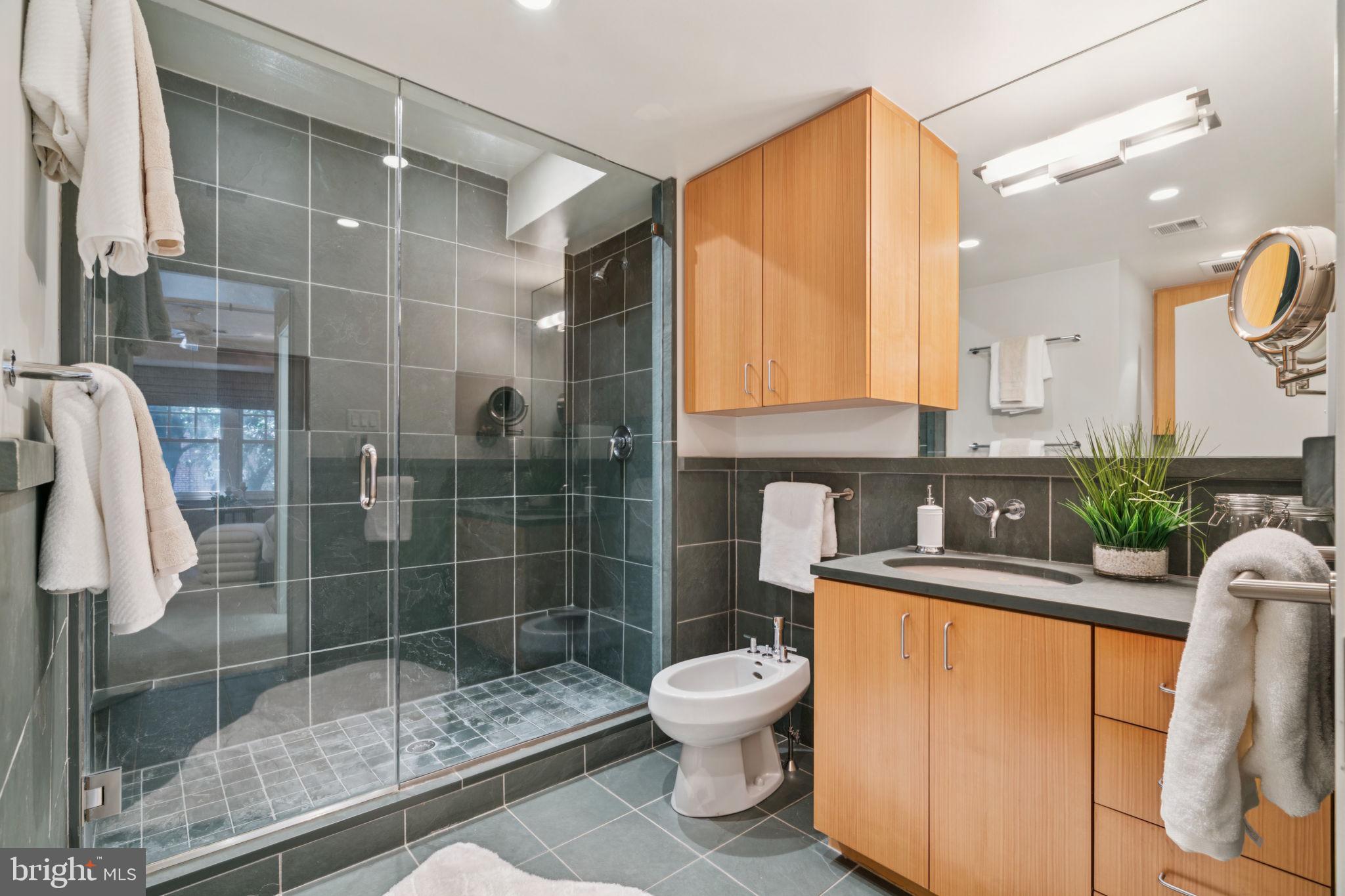 WASHINGTON SQ WEST - Residential