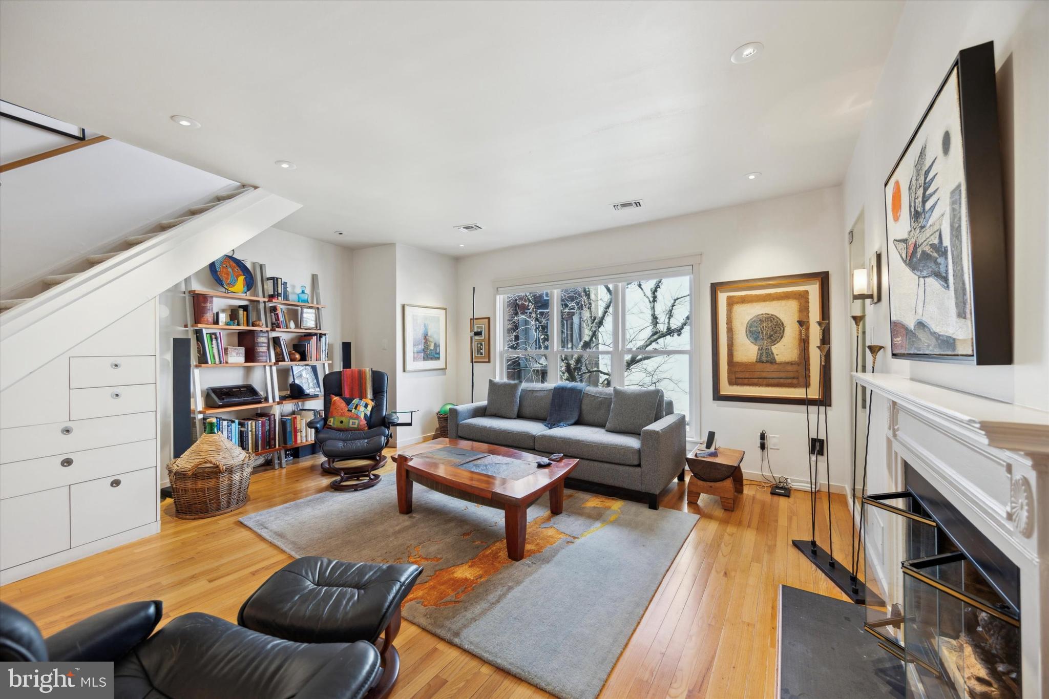 WASHINGTON SQ WEST - Residential
