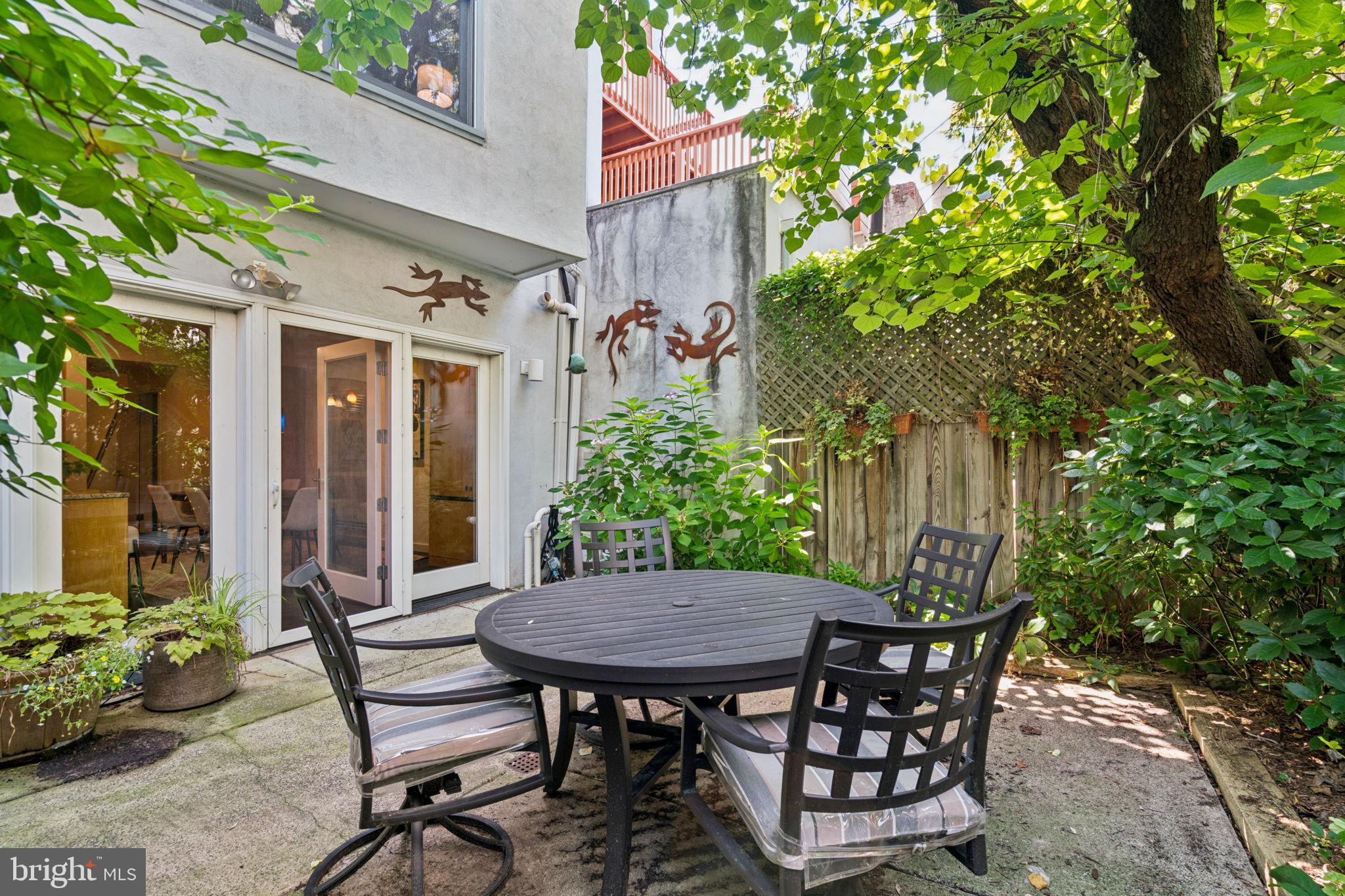 WASHINGTON SQ WEST - Residential