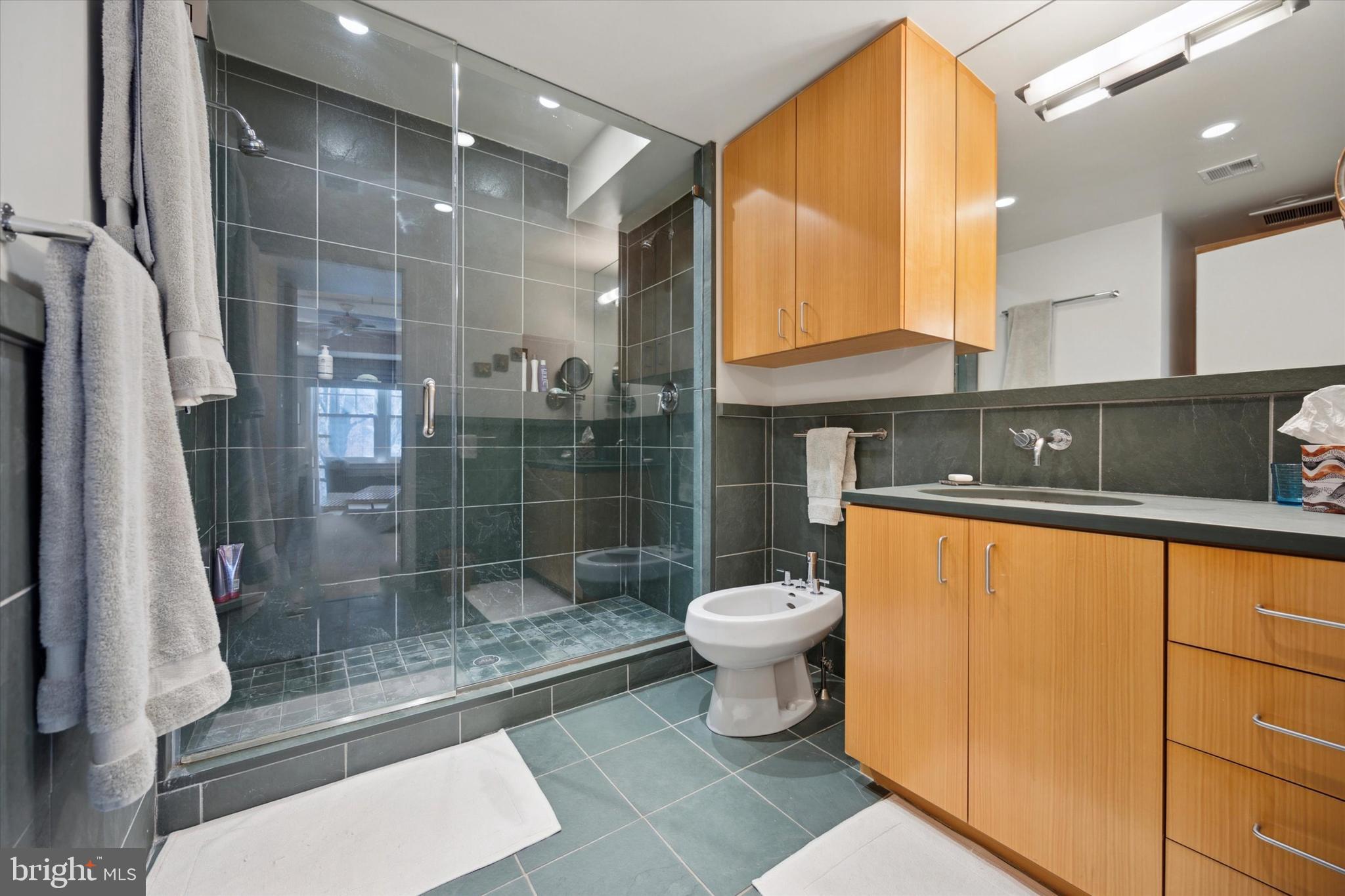 WASHINGTON SQ WEST - Residential