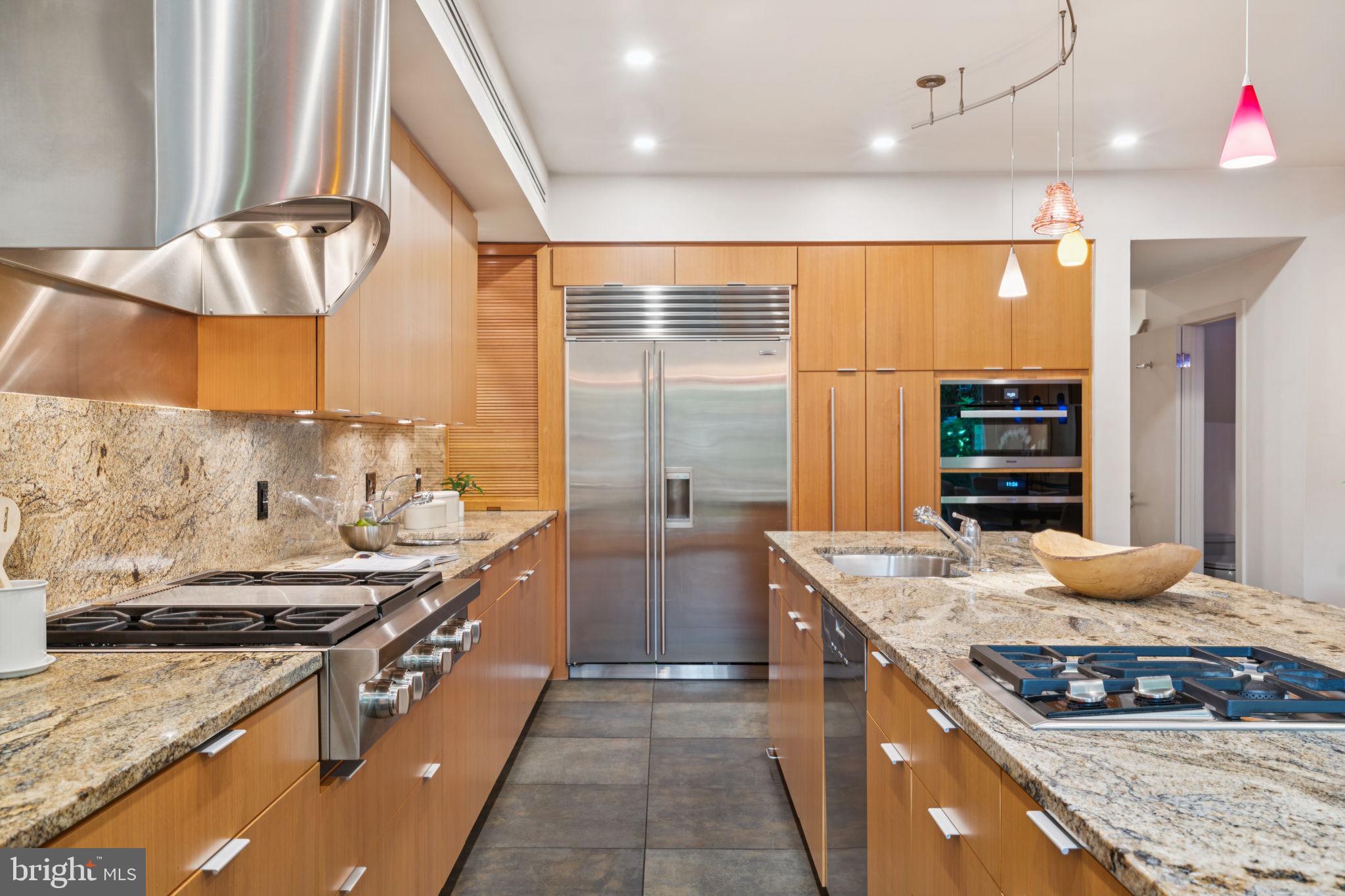 WASHINGTON SQ WEST - Residential