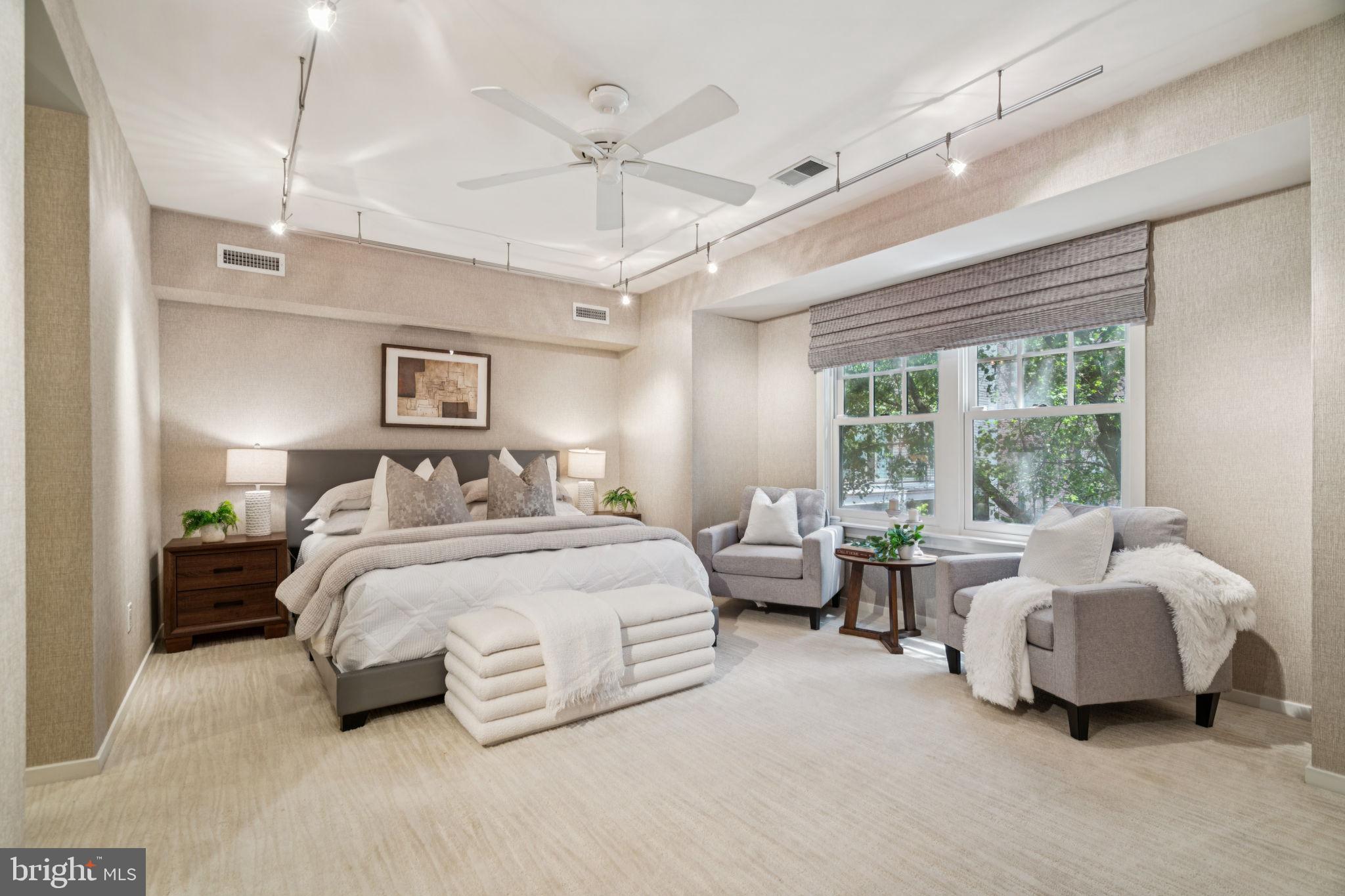 WASHINGTON SQ WEST - Residential