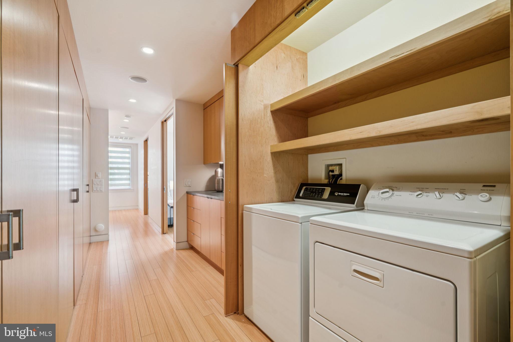 WASHINGTON SQ WEST - Residential