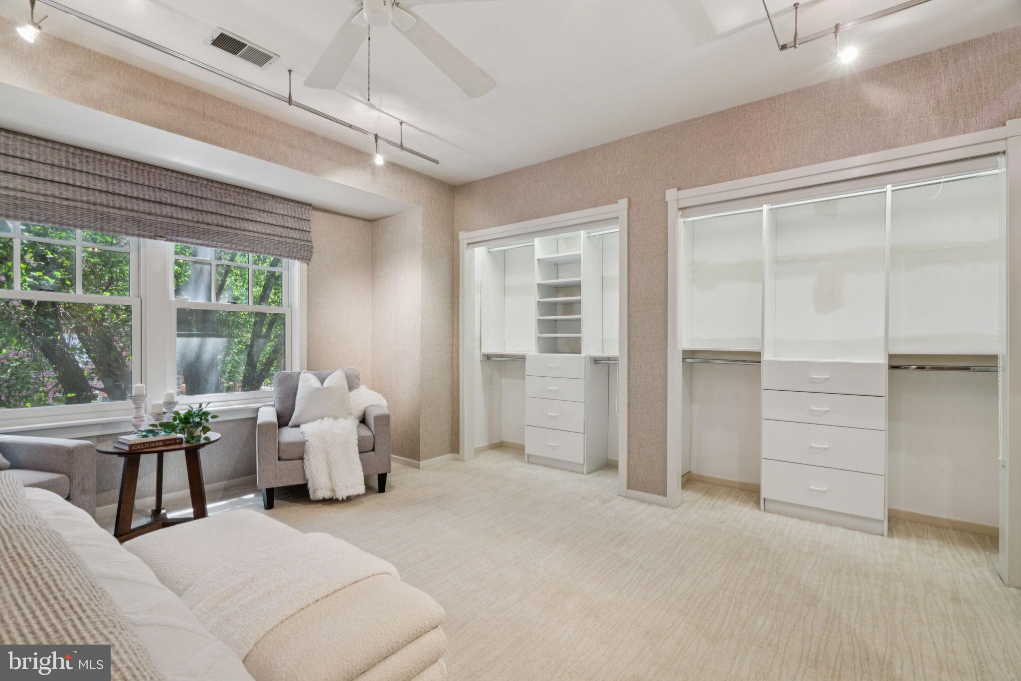 WASHINGTON SQ WEST - Residential