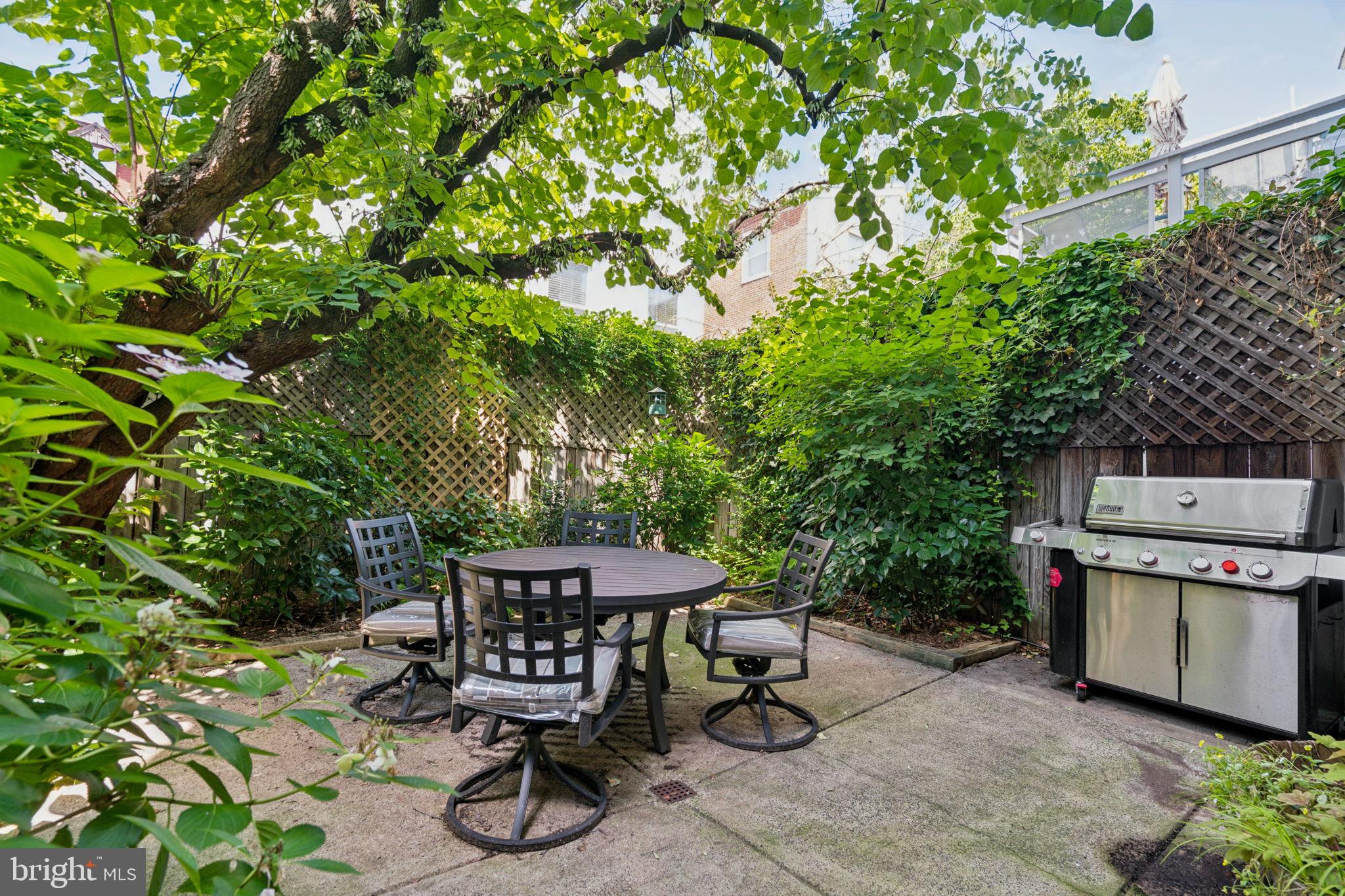 WASHINGTON SQ WEST - Residential