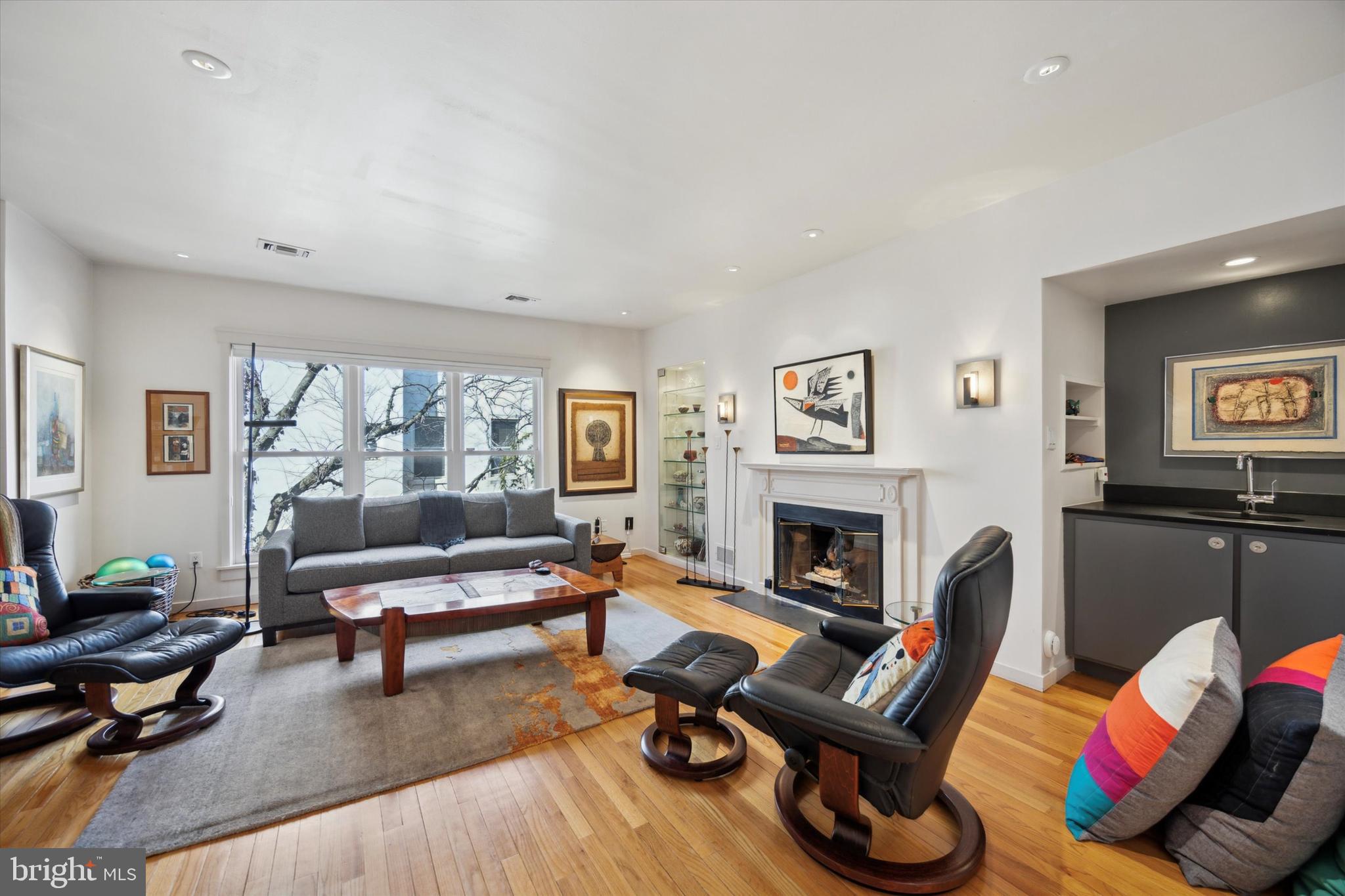 WASHINGTON SQ WEST - Residential